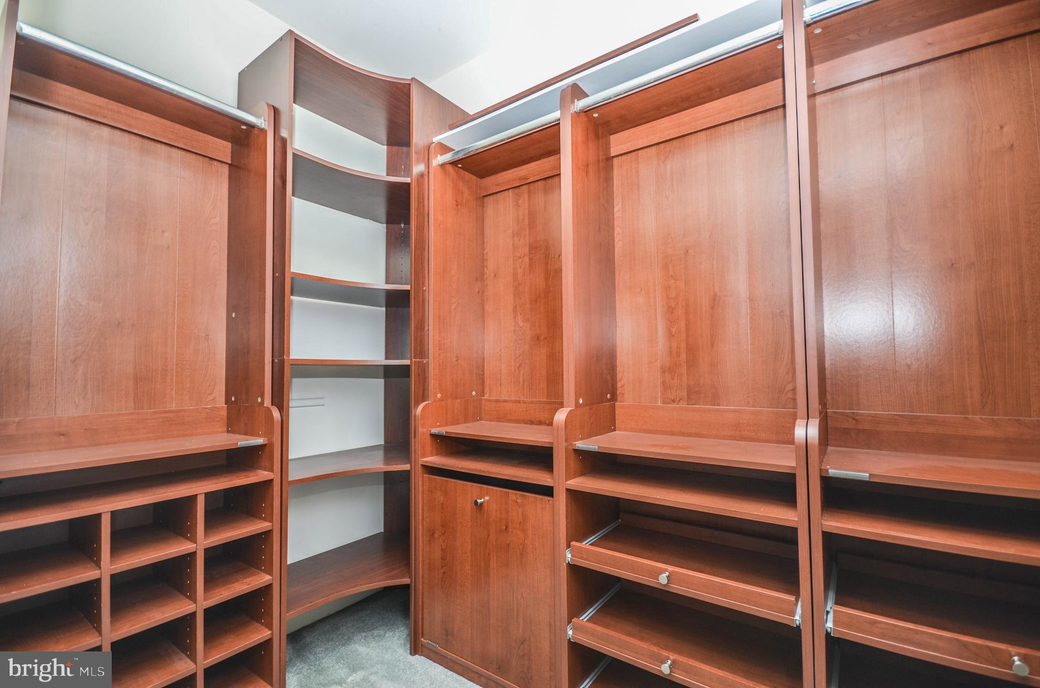 CAROLINE OAKS - Residential Lease