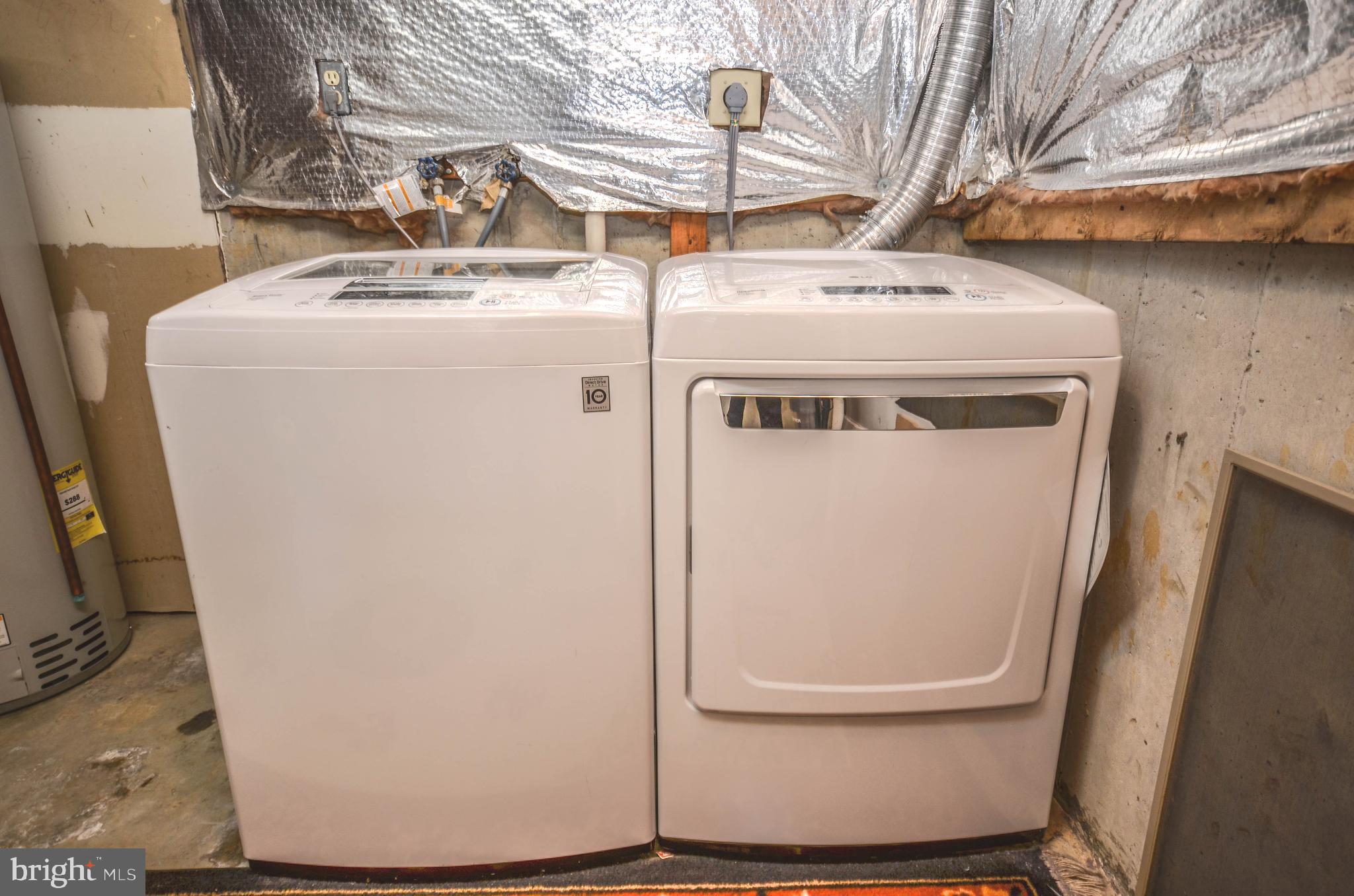 CAROLINE OAKS - Residential Lease