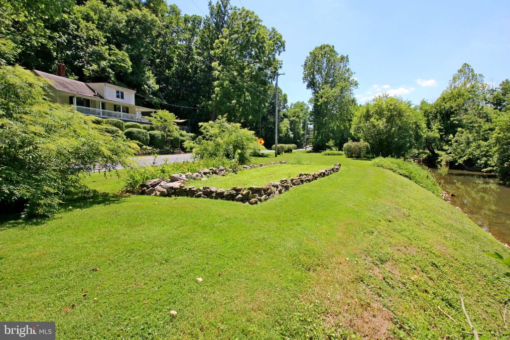 Photo of 1612 Morningside Drive, Lancaster, PA 17602 (MLS # PALA2052260)