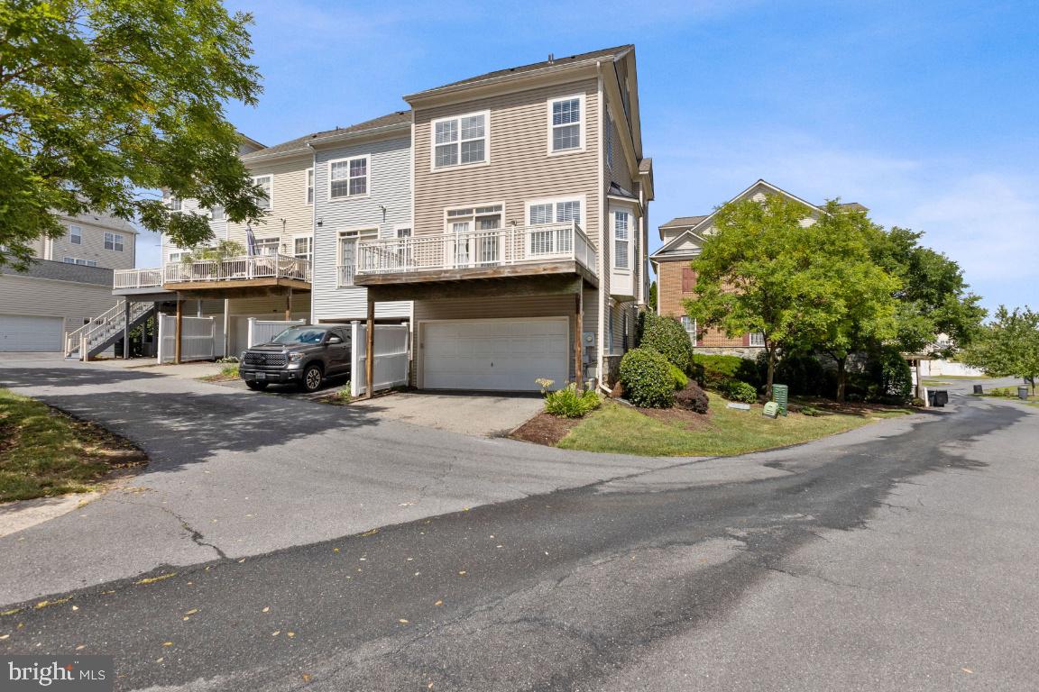 CLARKSBURG TOWN CENTER - Residential Lease