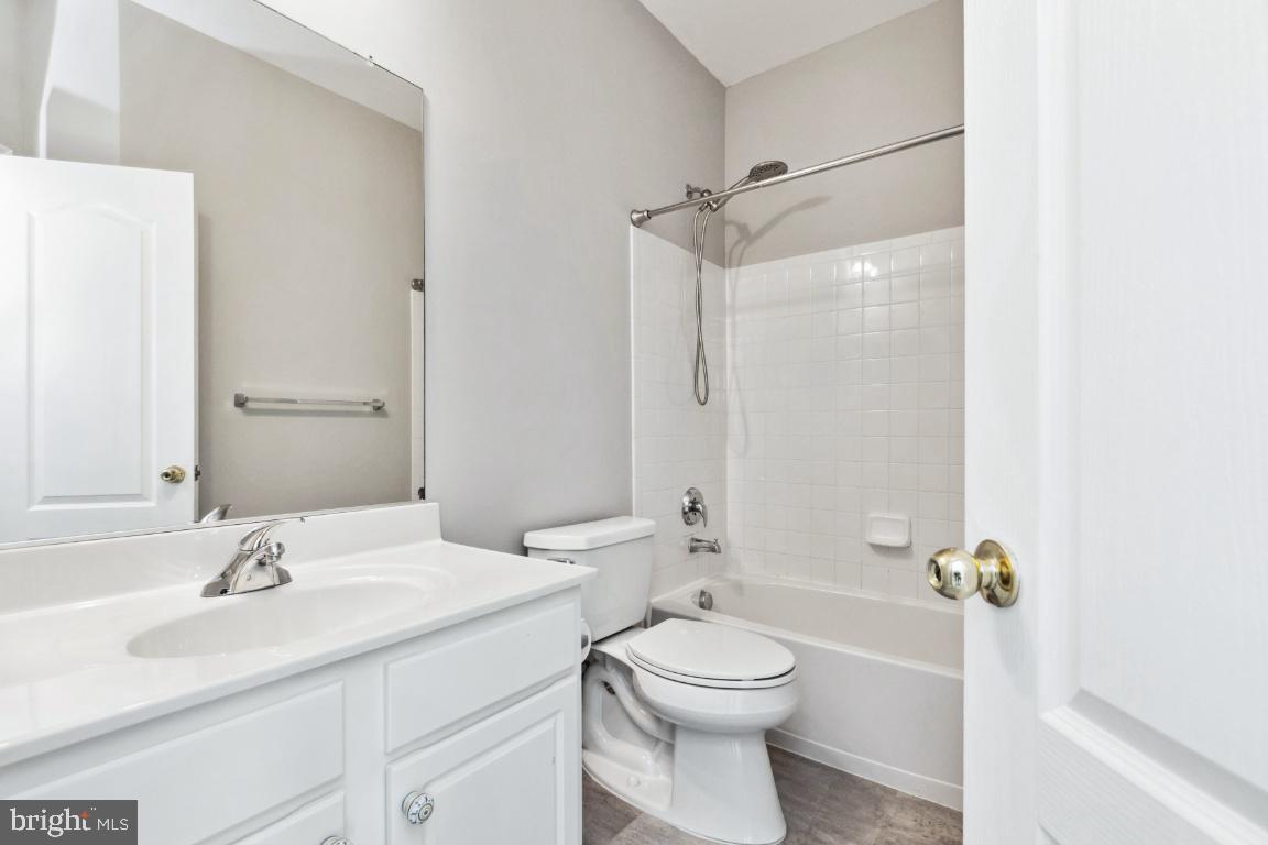 CLARKSBURG TOWN CENTER - Residential Lease