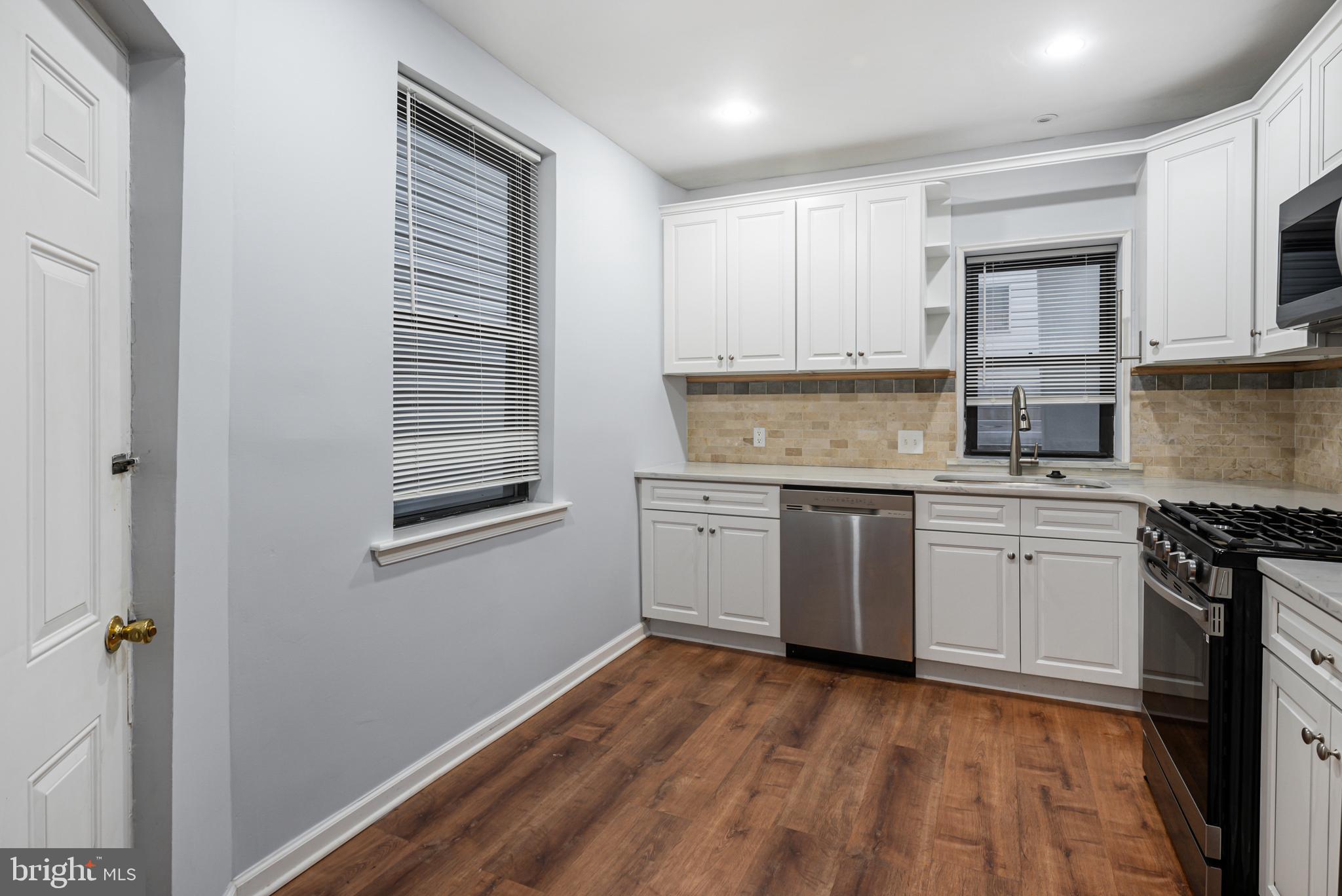 QUEEN VILLAGE - Residential Lease