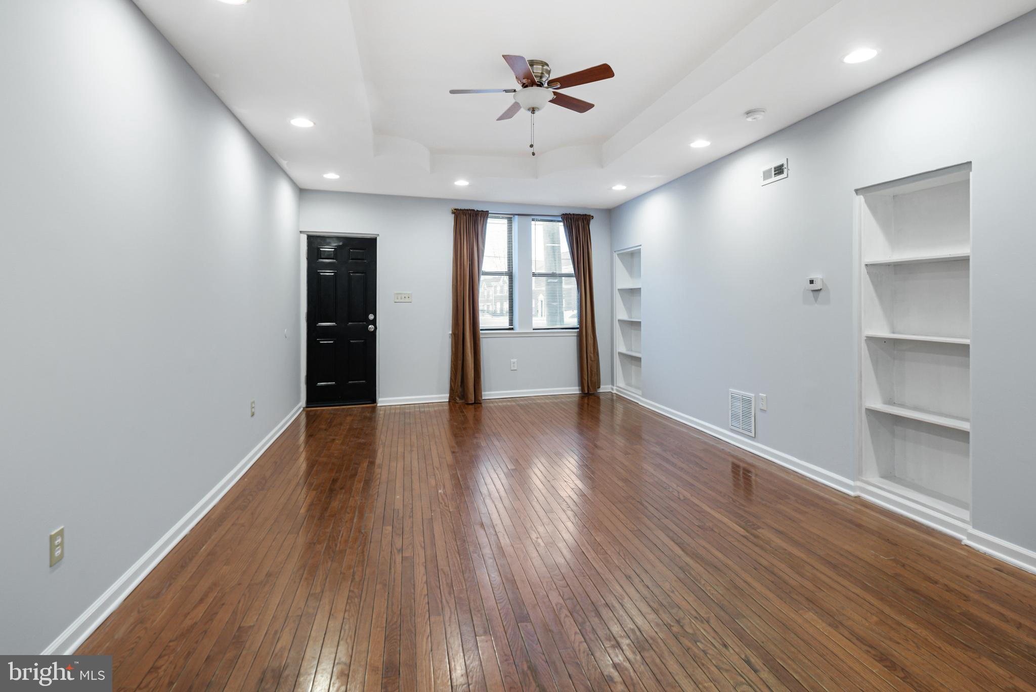 QUEEN VILLAGE - Residential Lease