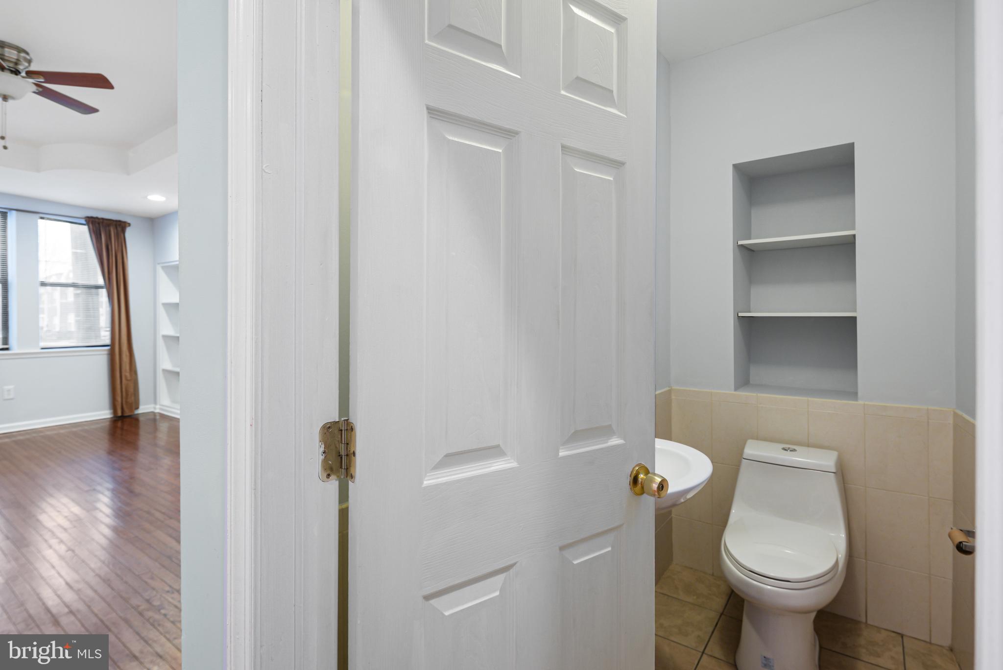 QUEEN VILLAGE - Residential Lease