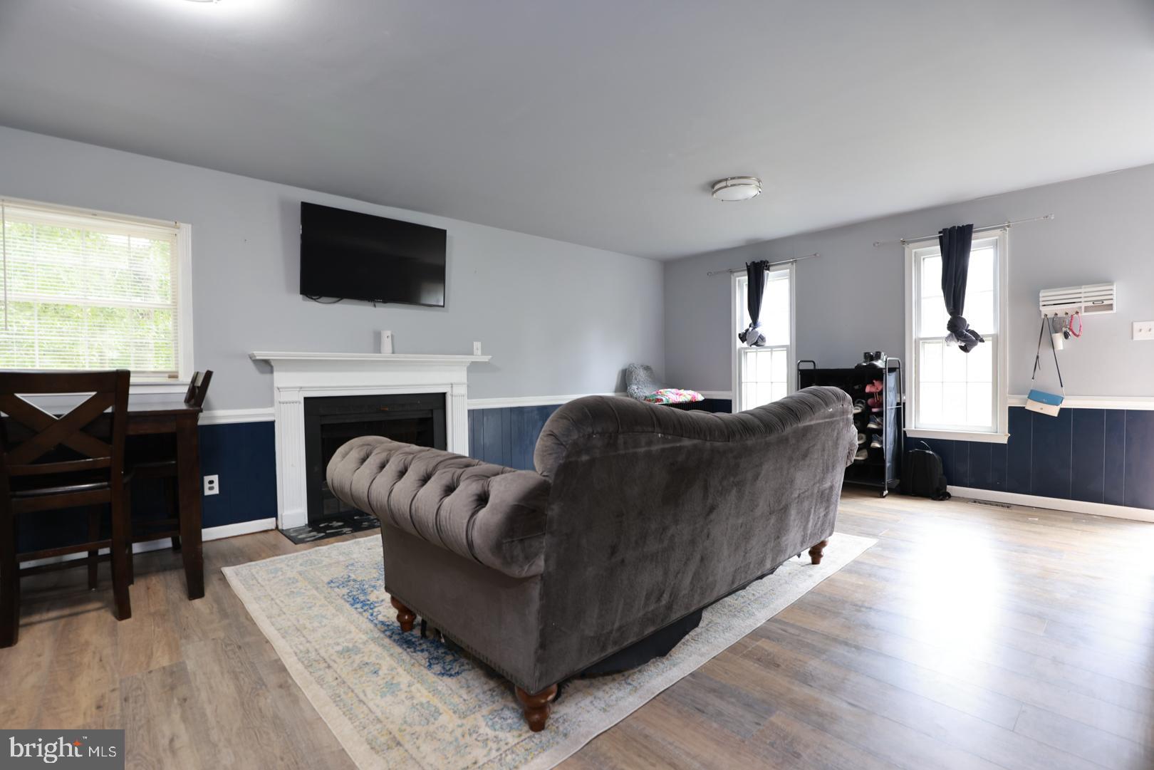 BEECHWOOD MANOR - Residential