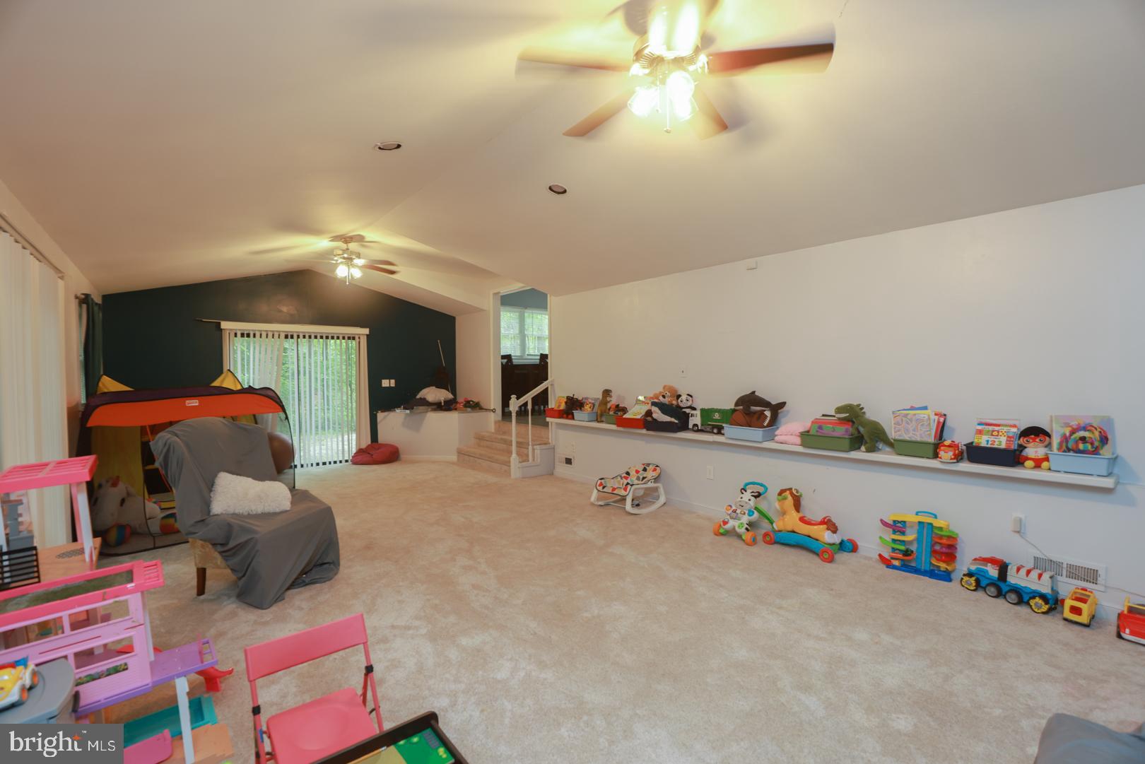 BEECHWOOD MANOR - Residential