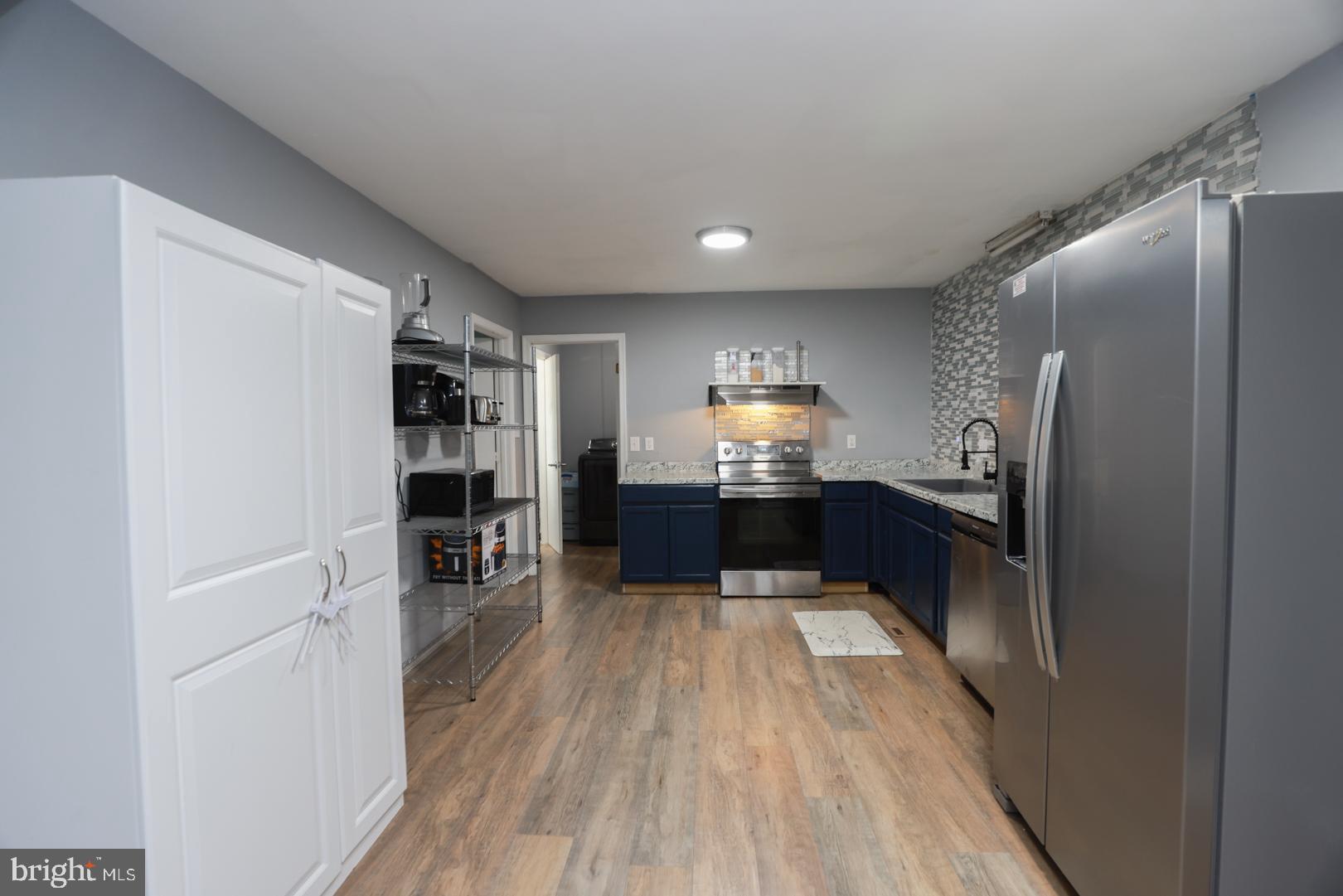 BEECHWOOD MANOR - Residential