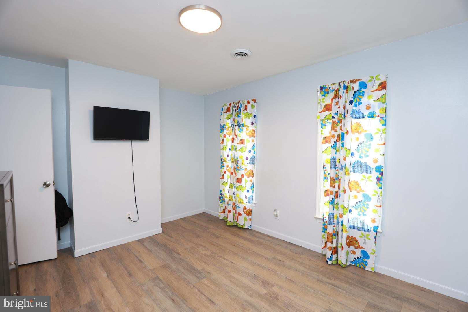 BEECHWOOD MANOR - Residential