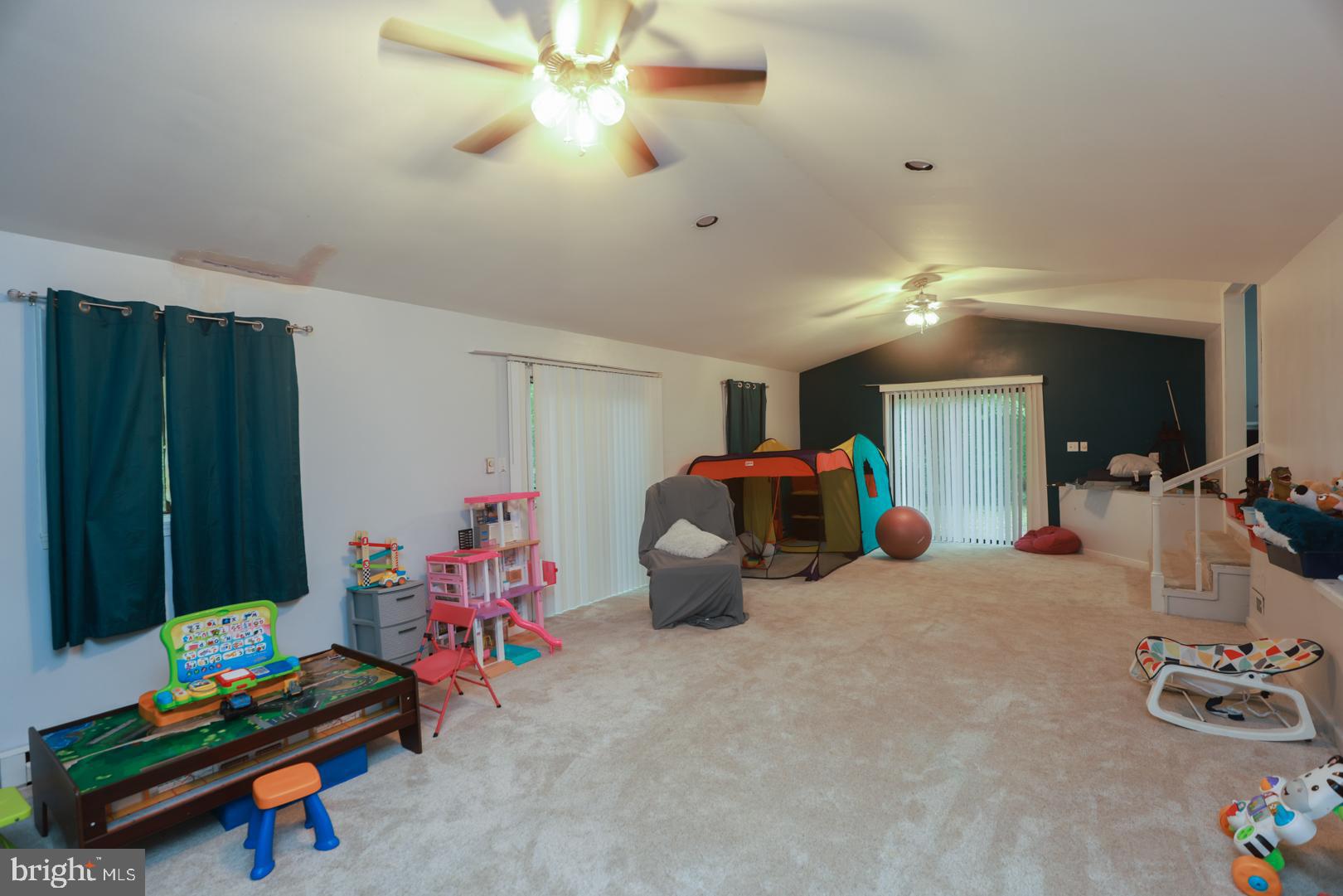 BEECHWOOD MANOR - Residential