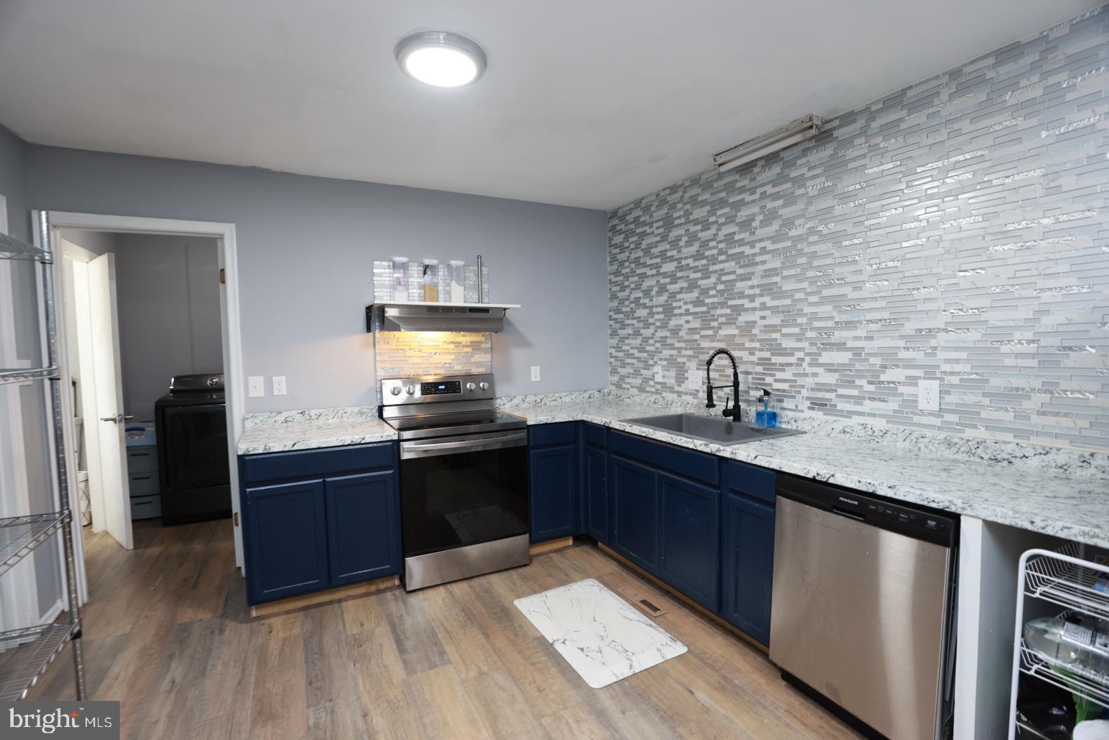 BEECHWOOD MANOR - Residential