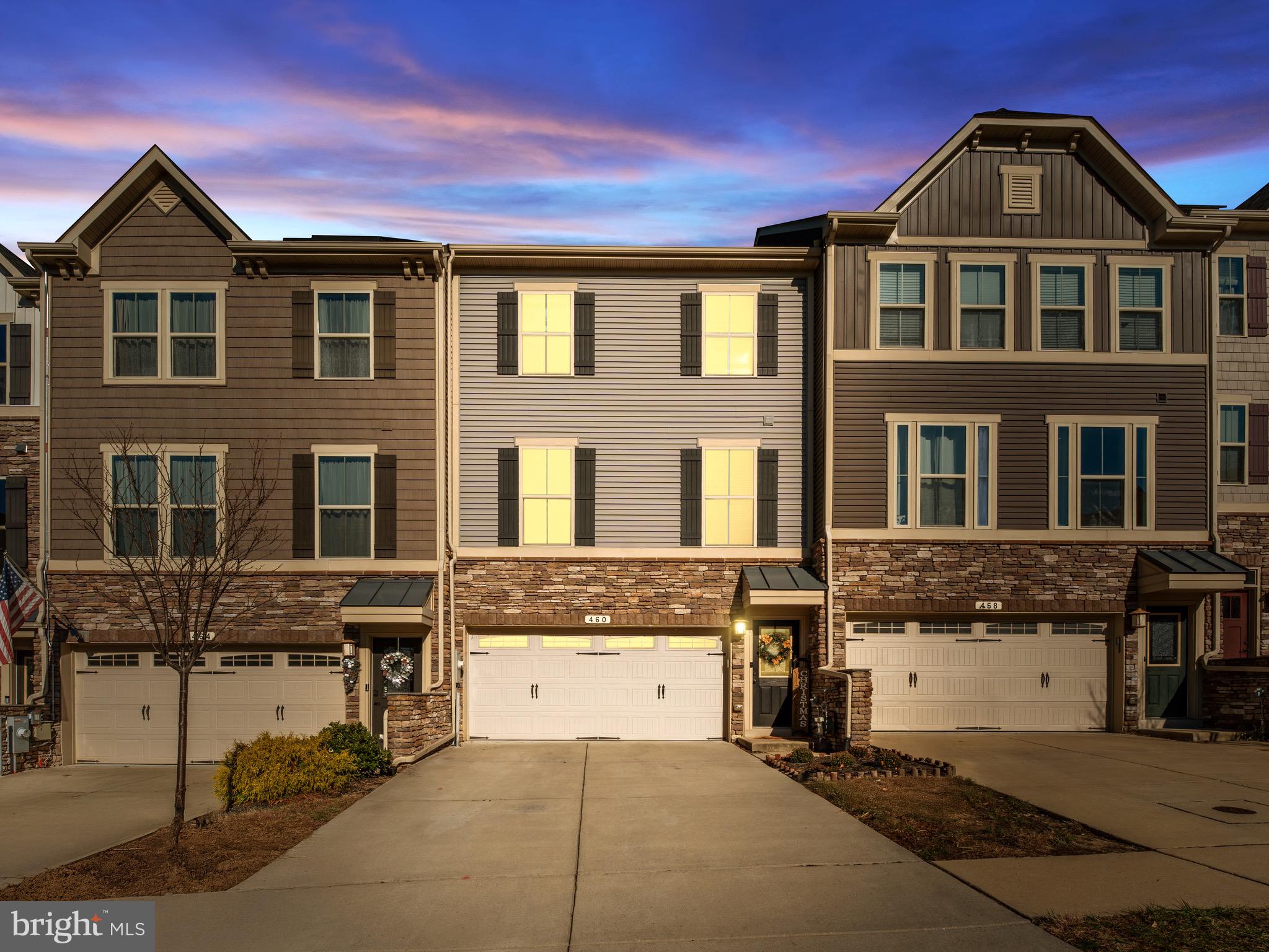 PONDVIEW - Residential