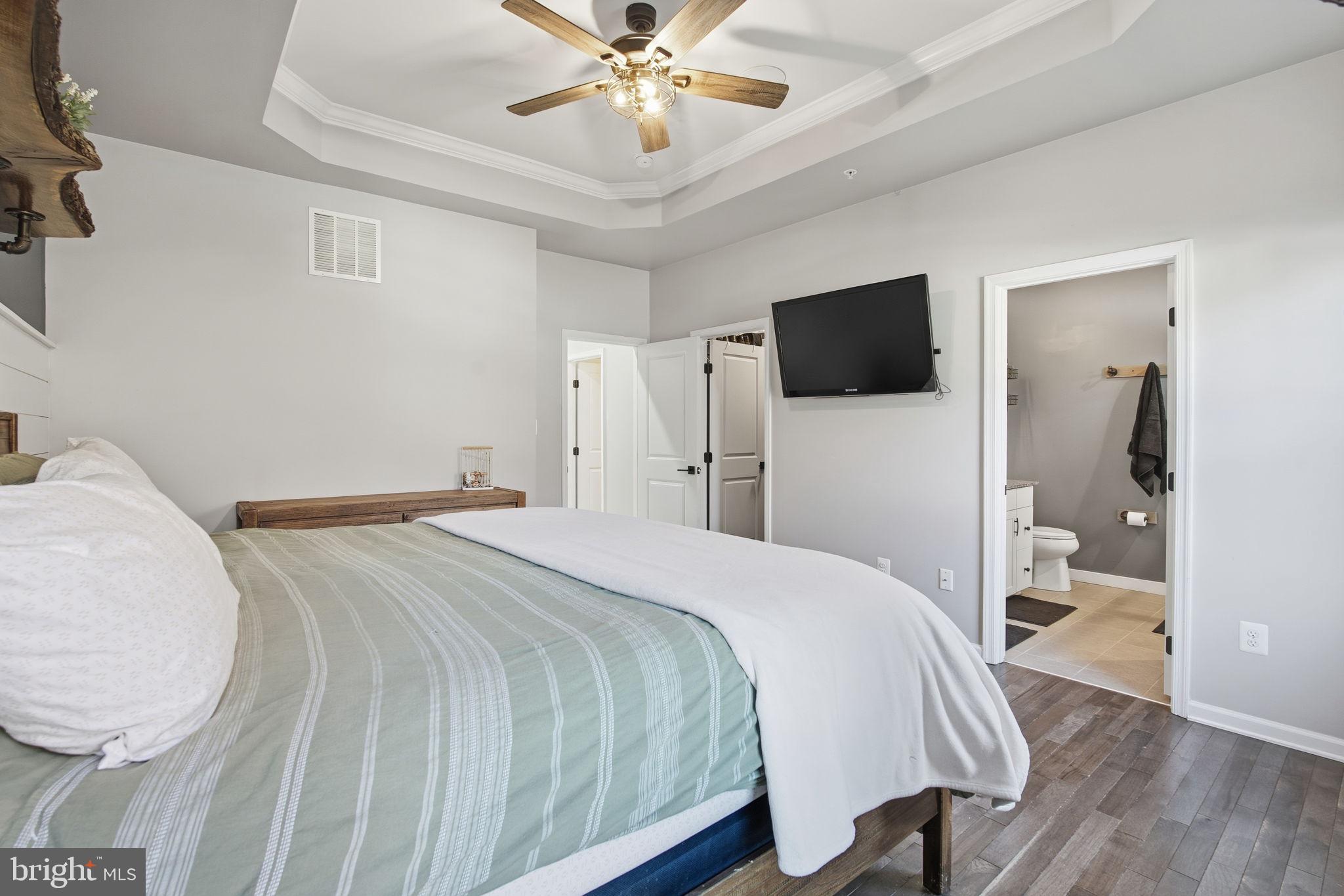 PONDVIEW - Residential