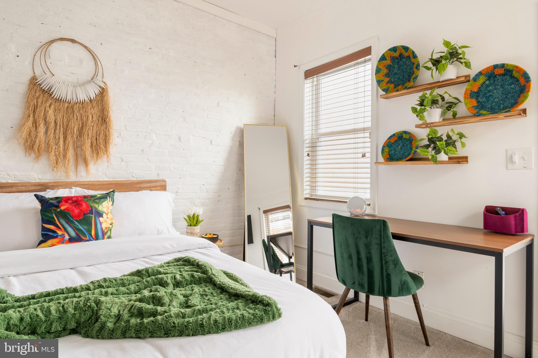 JOHNSTON SQUARE - Residential