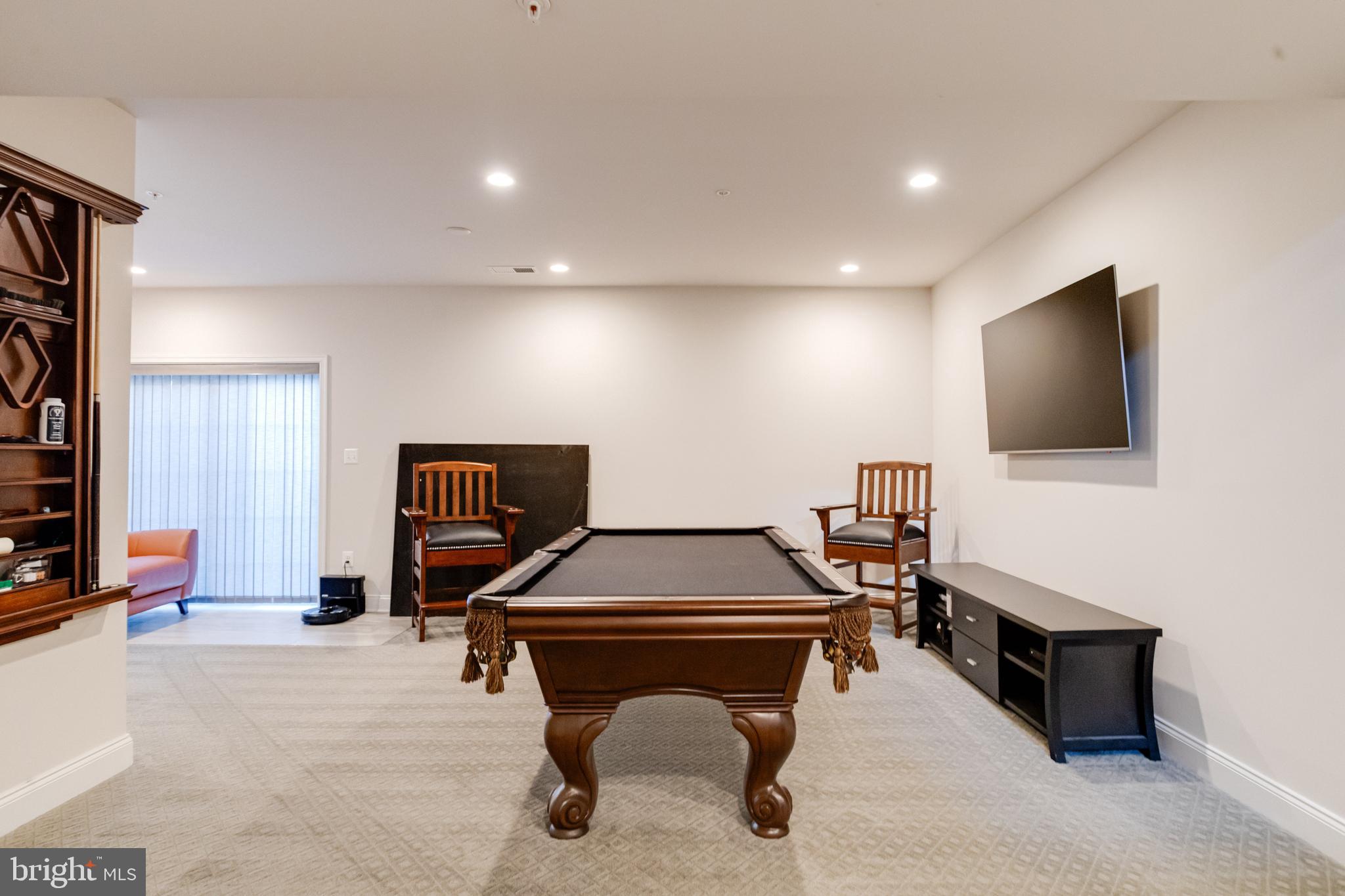 8526 PINE SPRINGS DRIVE