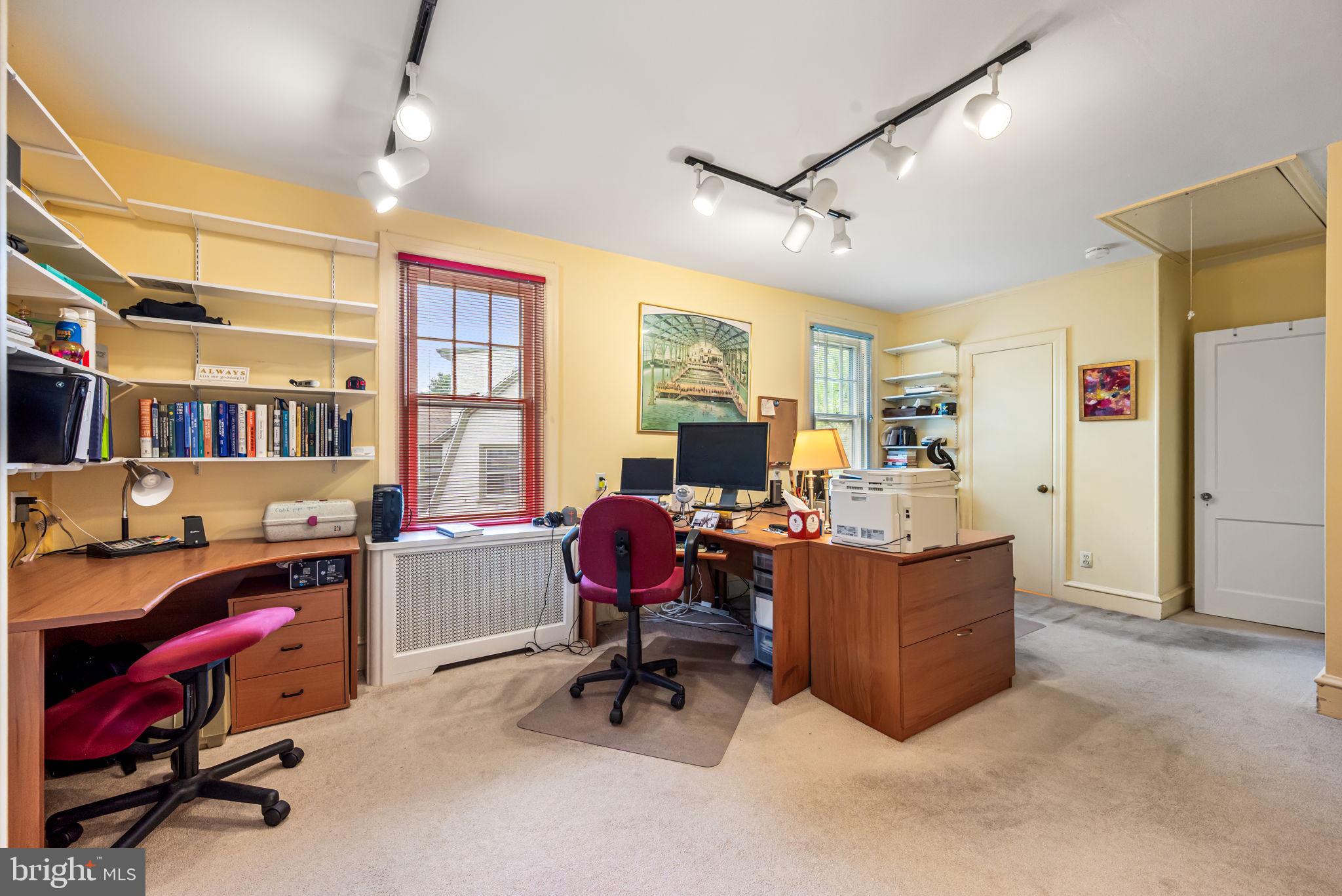 NARBERTH - Residential
