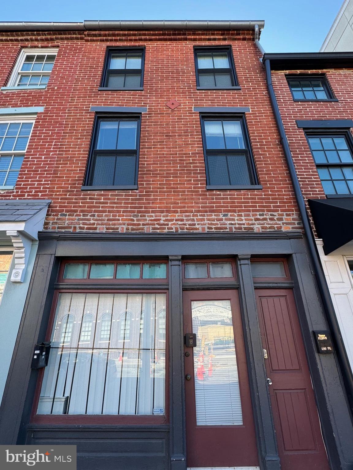 1637 FLEET STREET