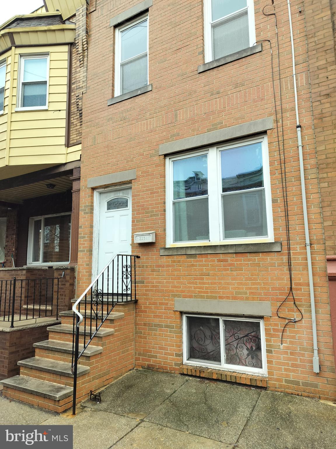 MELROSE - Residential Income