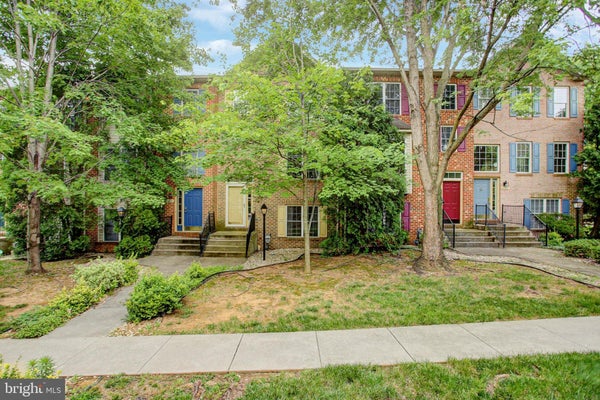 1153 LINDSAY LN, HAGERSTOWN, MD 21742 - Image f9baf885fa37cae538fd653bf0eba661/113364257