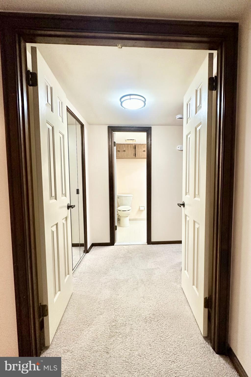 VILLAGE SHIRES - Residential Lease