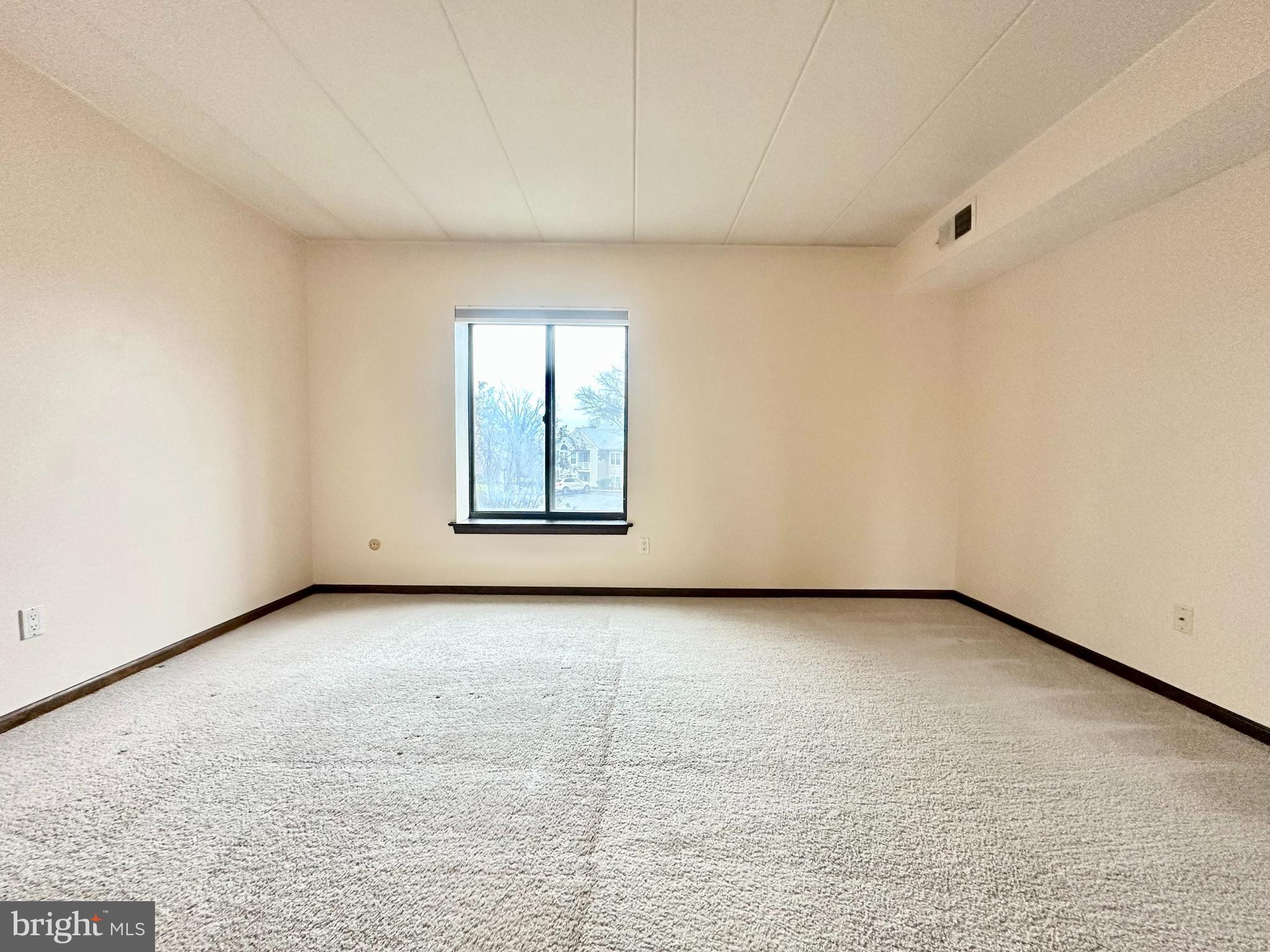 VILLAGE SHIRES - Residential Lease