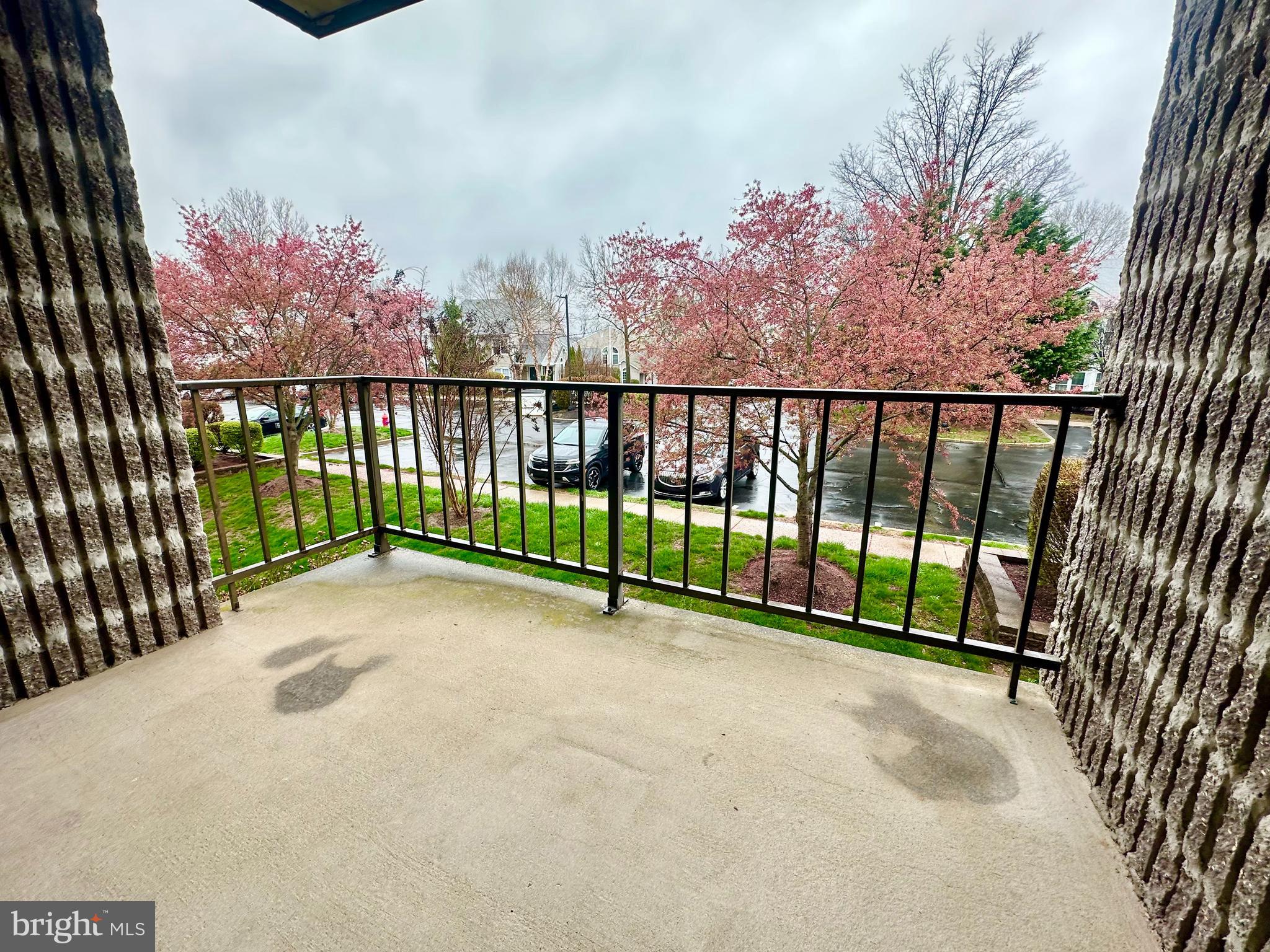 VILLAGE SHIRES - Residential Lease