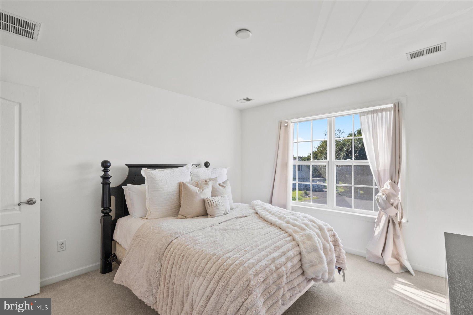 WILLOW BROOK - Residential