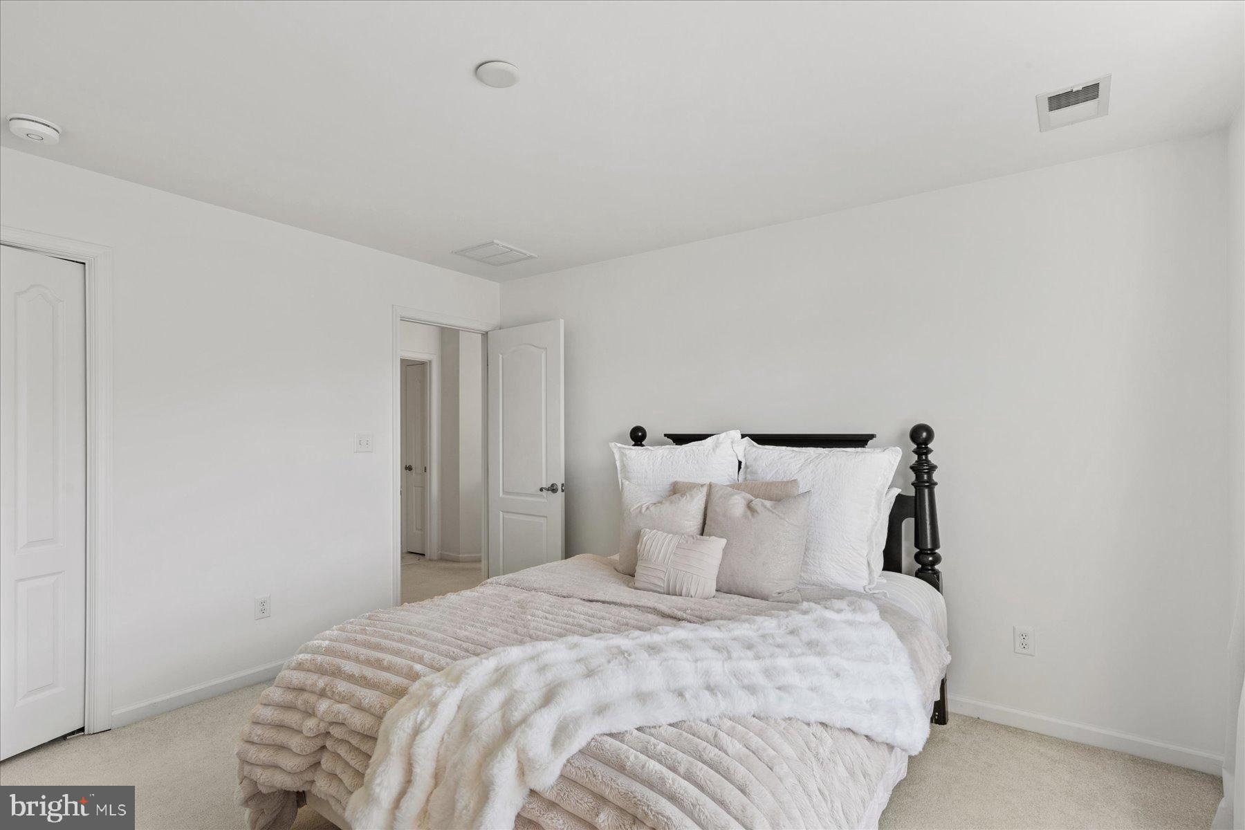 WILLOW BROOK - Residential