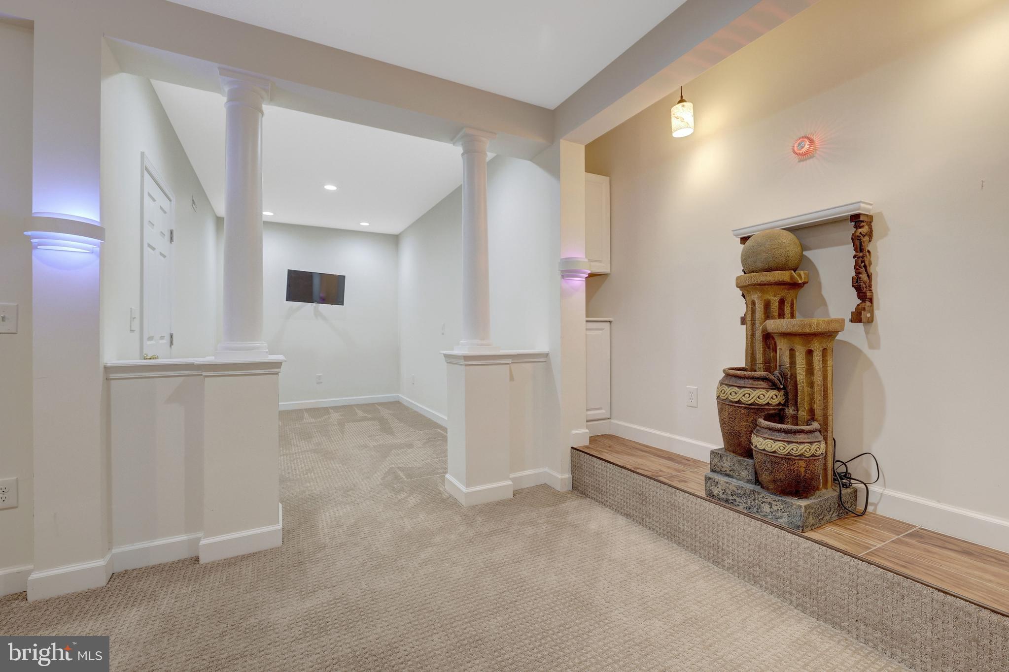 SOUTH BANK - Residential