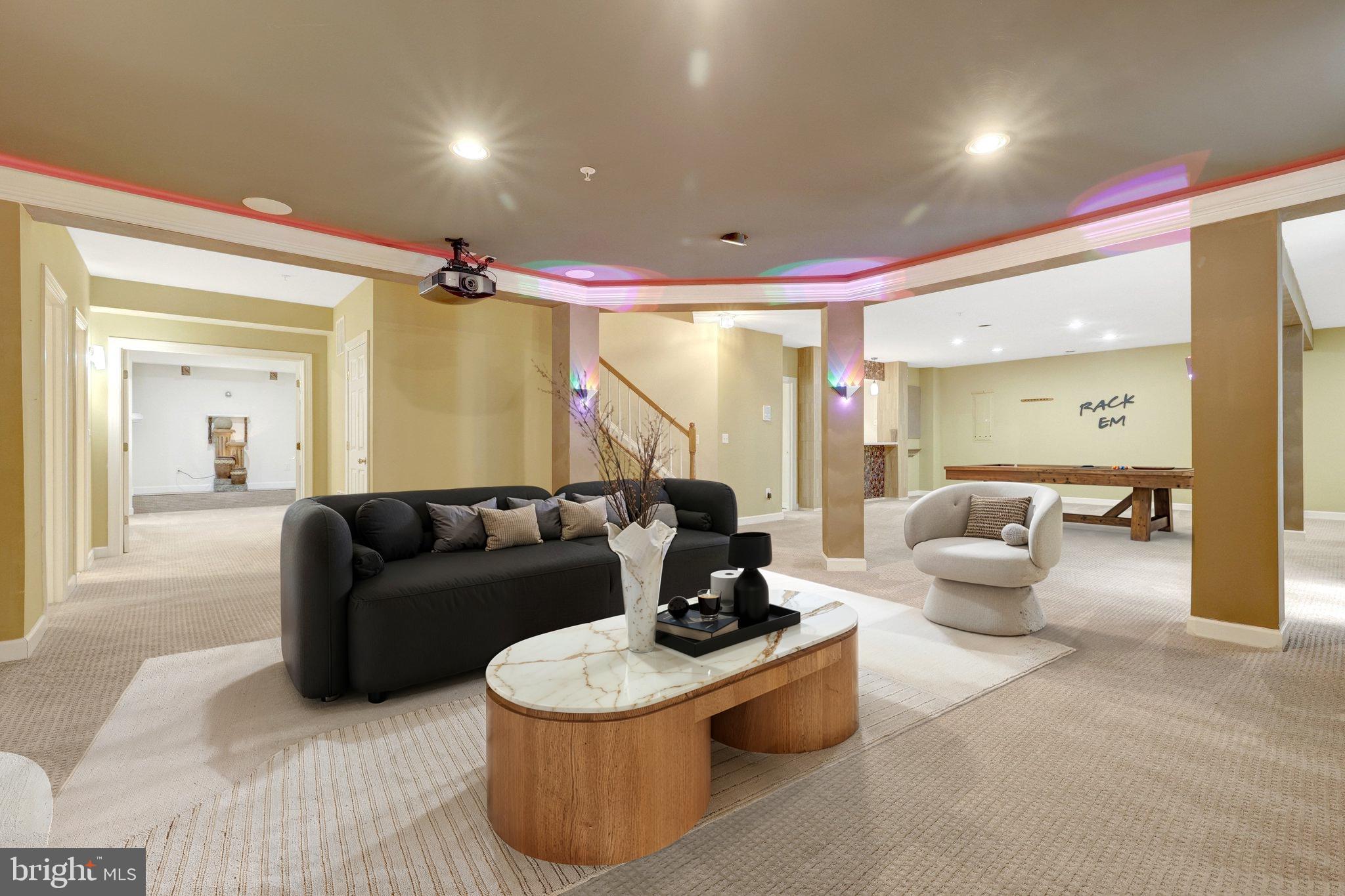 SOUTH BANK - Residential