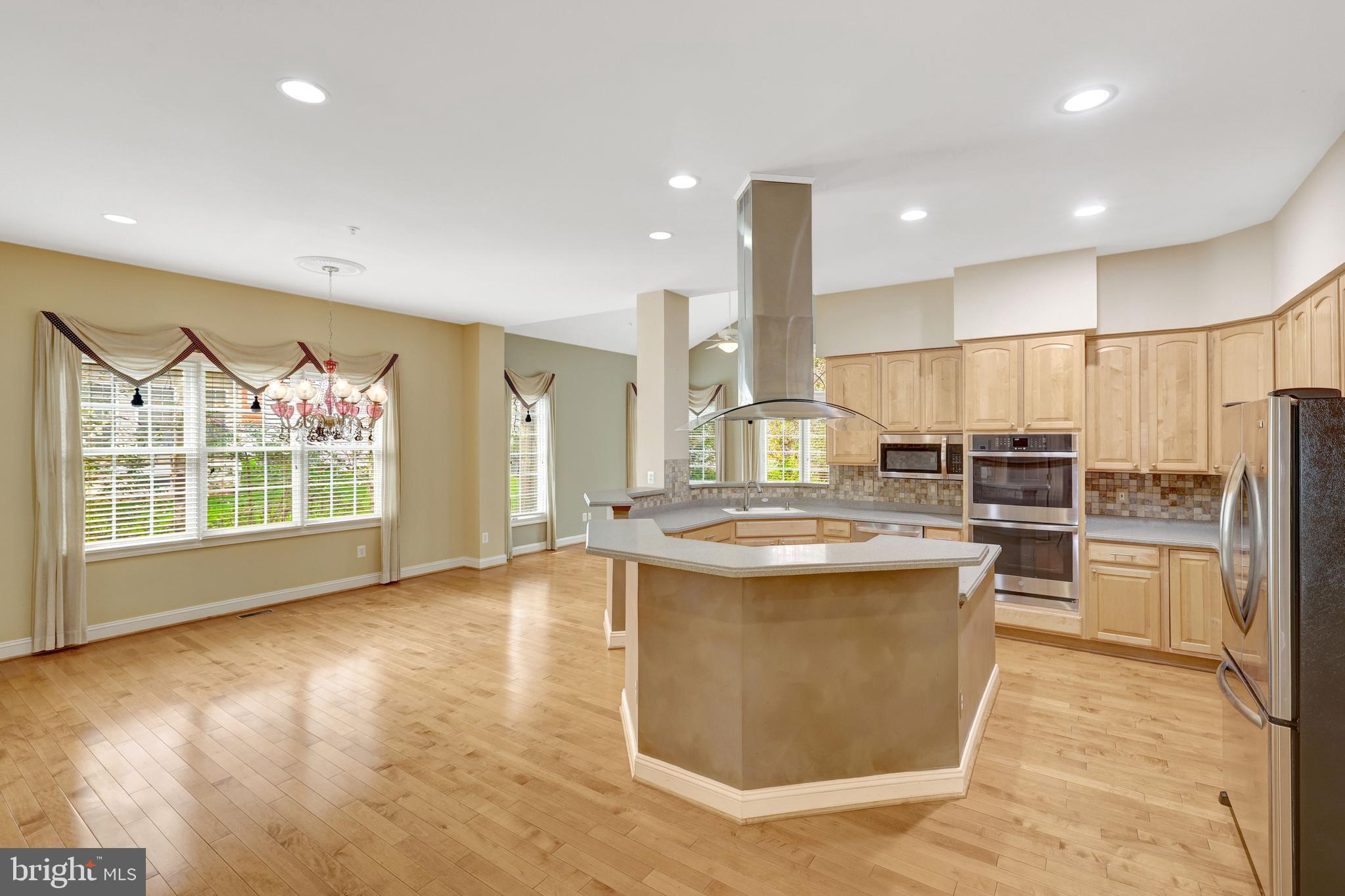 SOUTH BANK - Residential