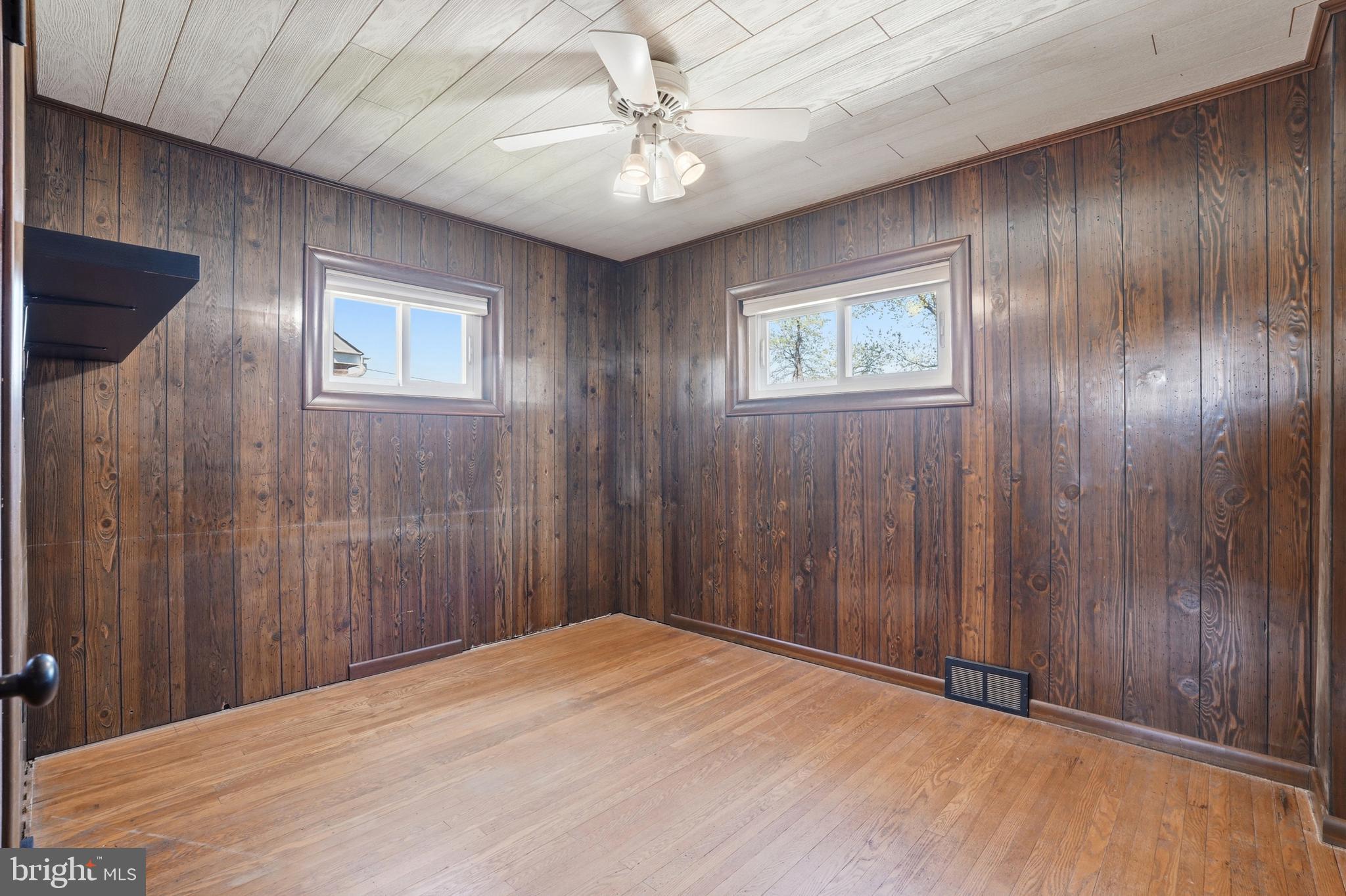 VALLEY VIEW - Residential