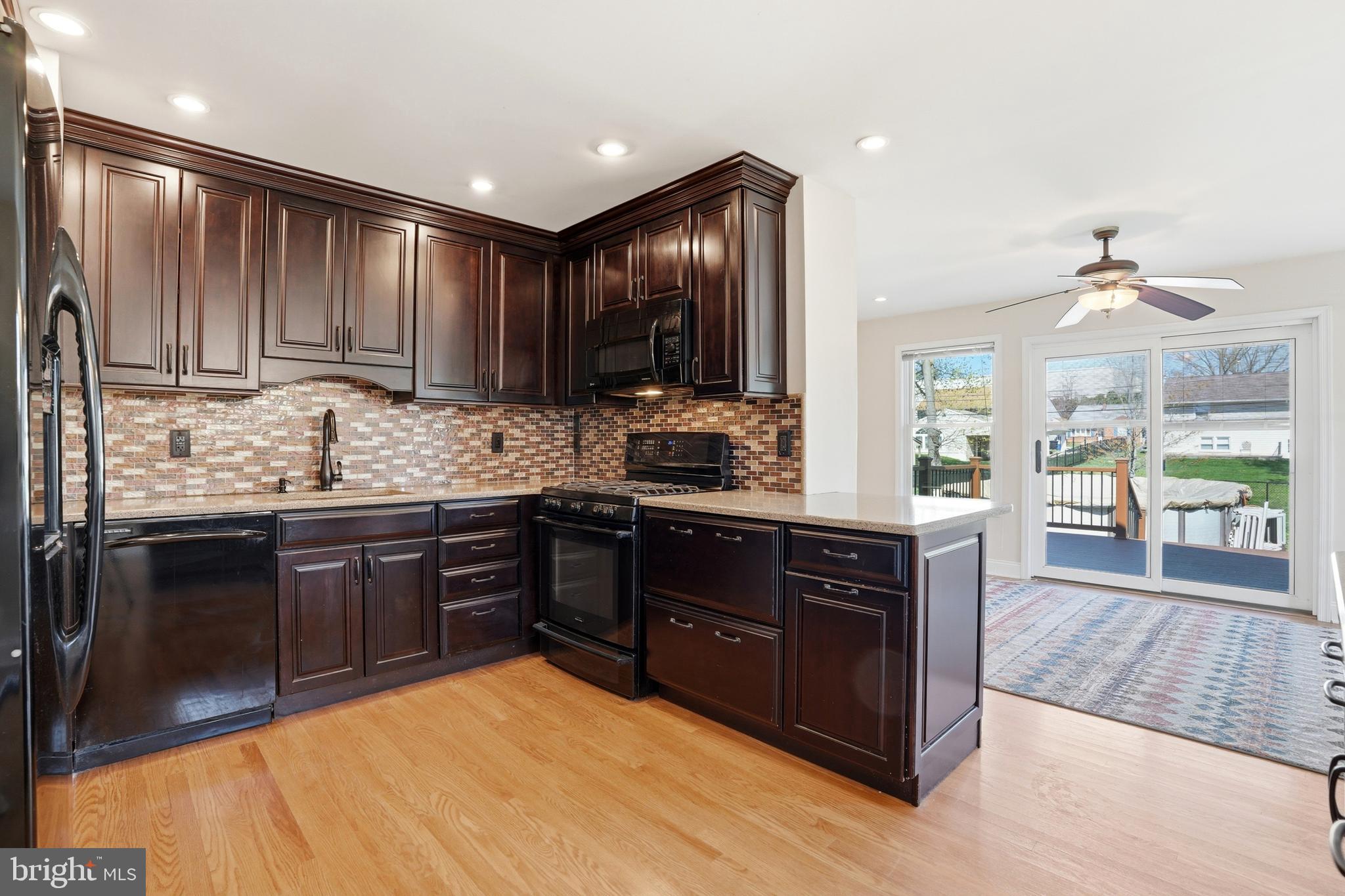 VALLEY VIEW - Residential