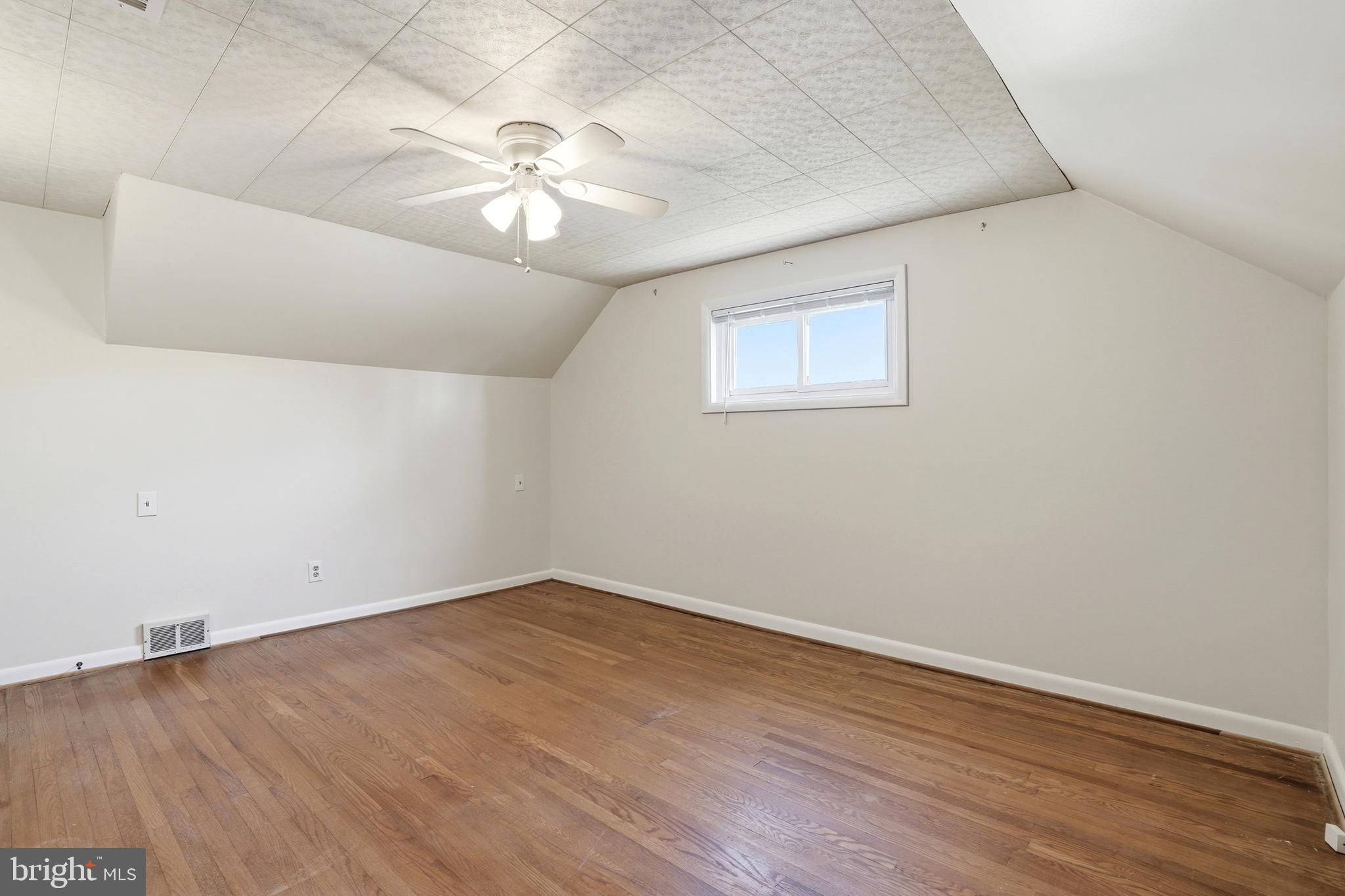 VALLEY VIEW - Residential