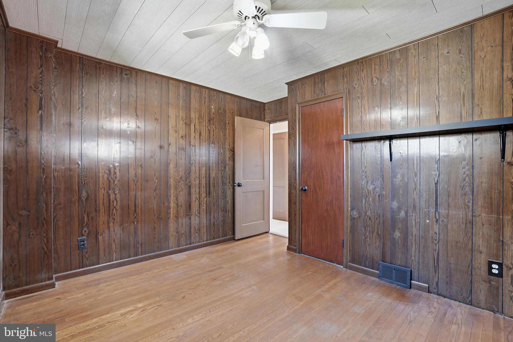 VALLEY VIEW - Residential