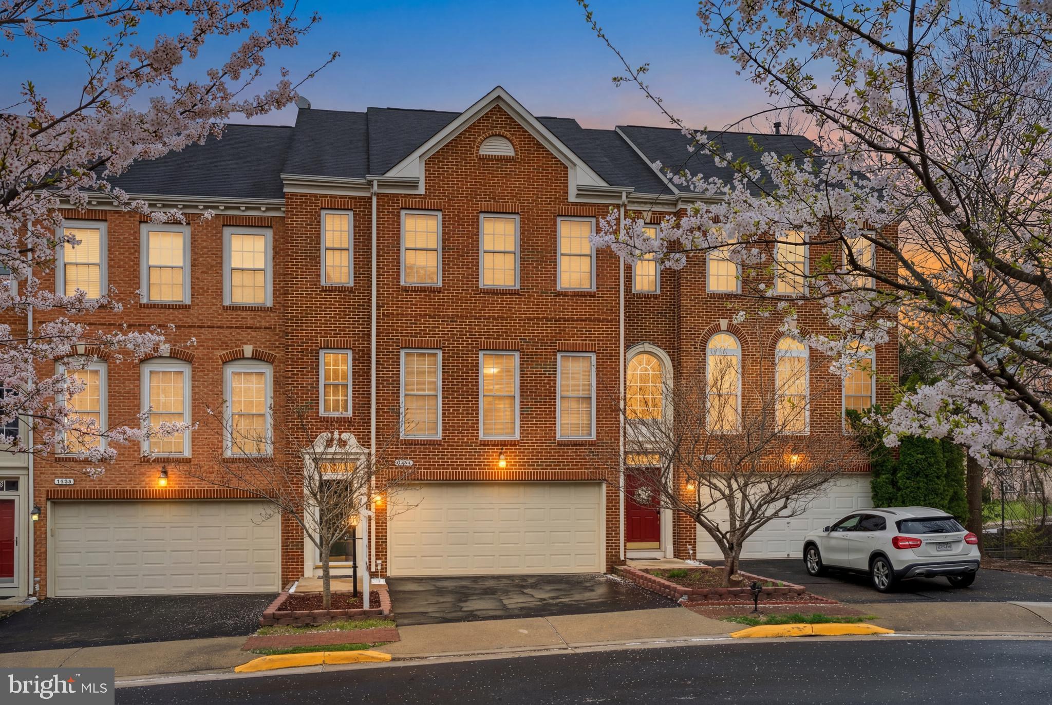 LORTON STATION NORTH CND - Residential