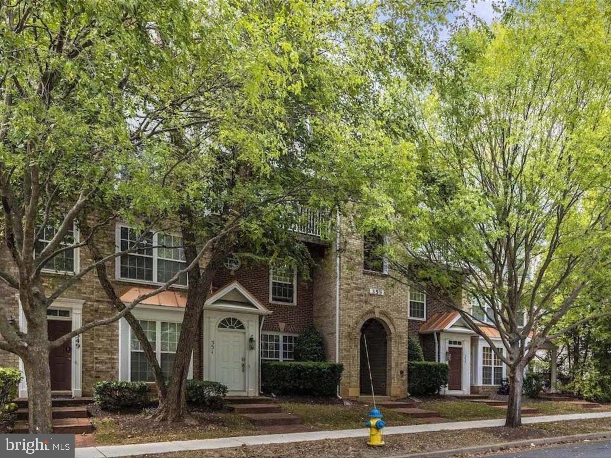 FALLSGROVE - Residential Lease