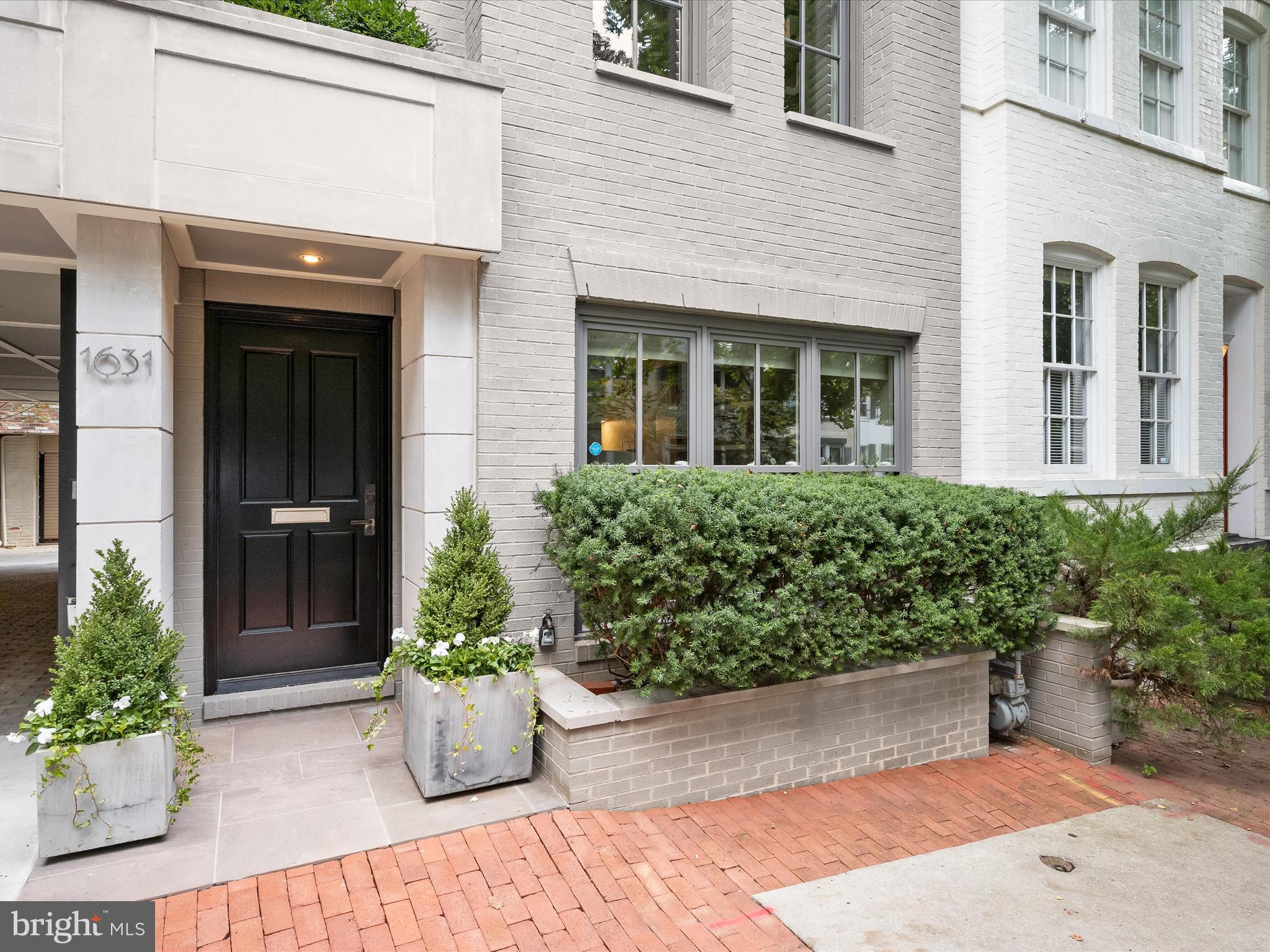 1631 33RD STREET NW