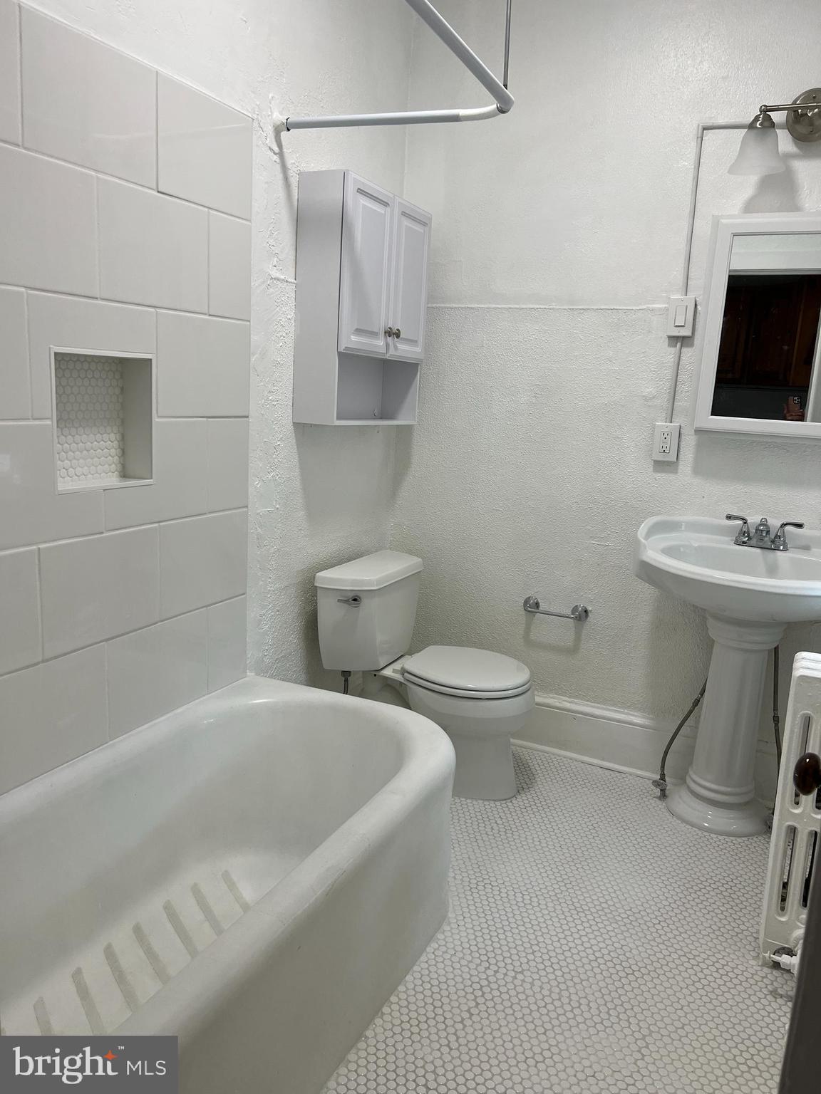 000 - Residential Lease