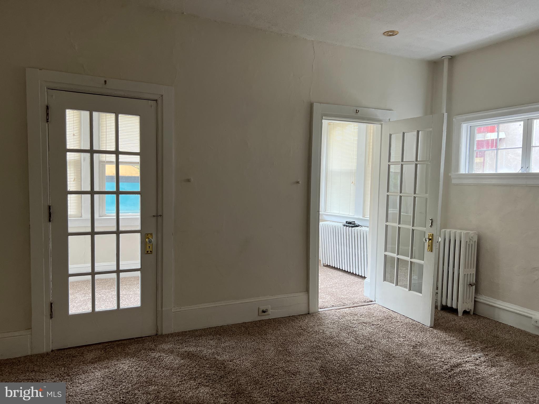 000 - Residential Lease