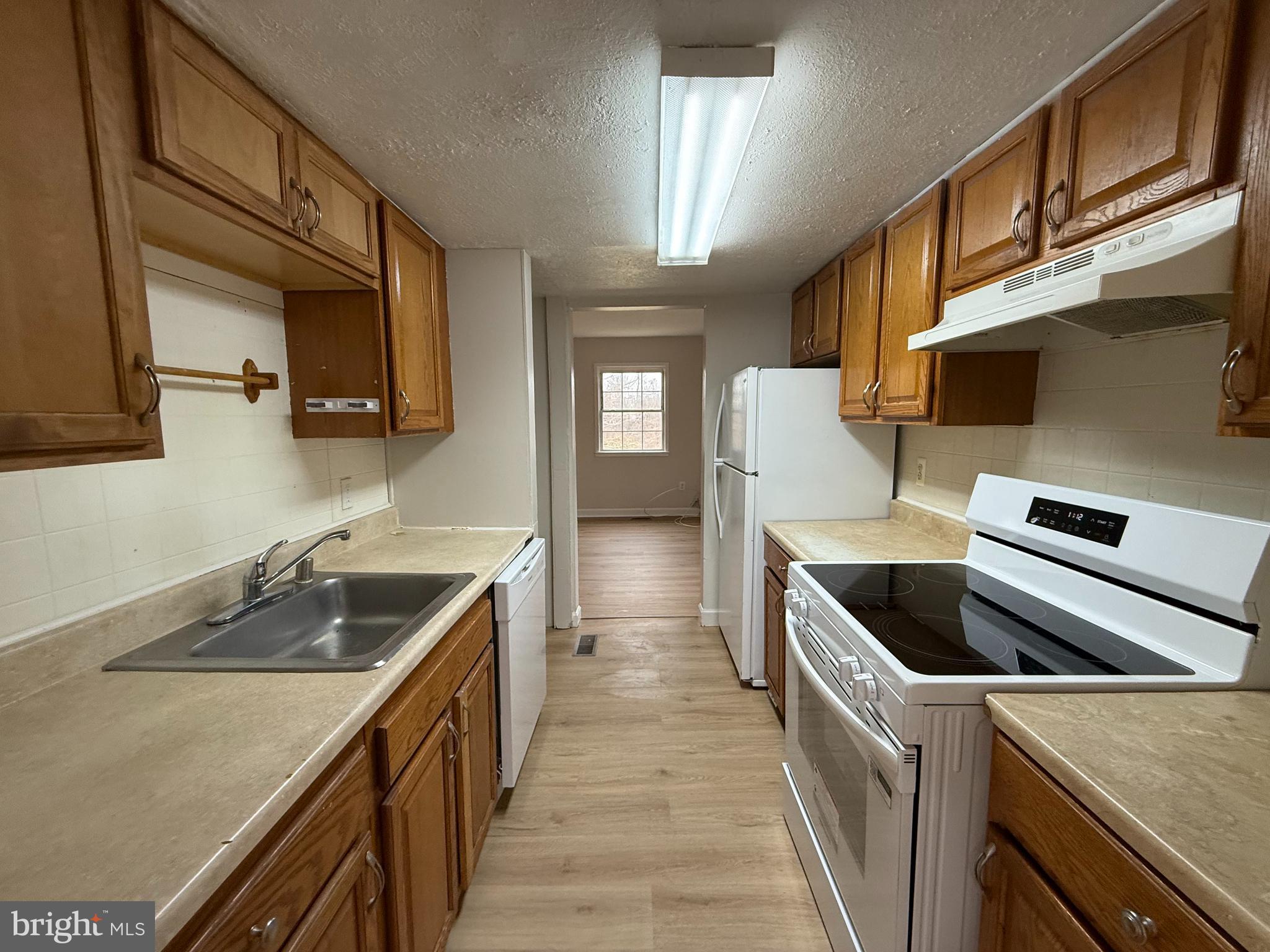 WILLIAMSTOWN - Residential Lease