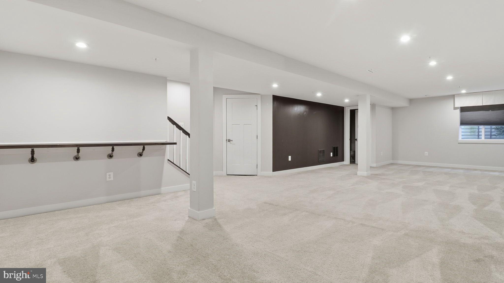 BALLENGER RUN - Residential