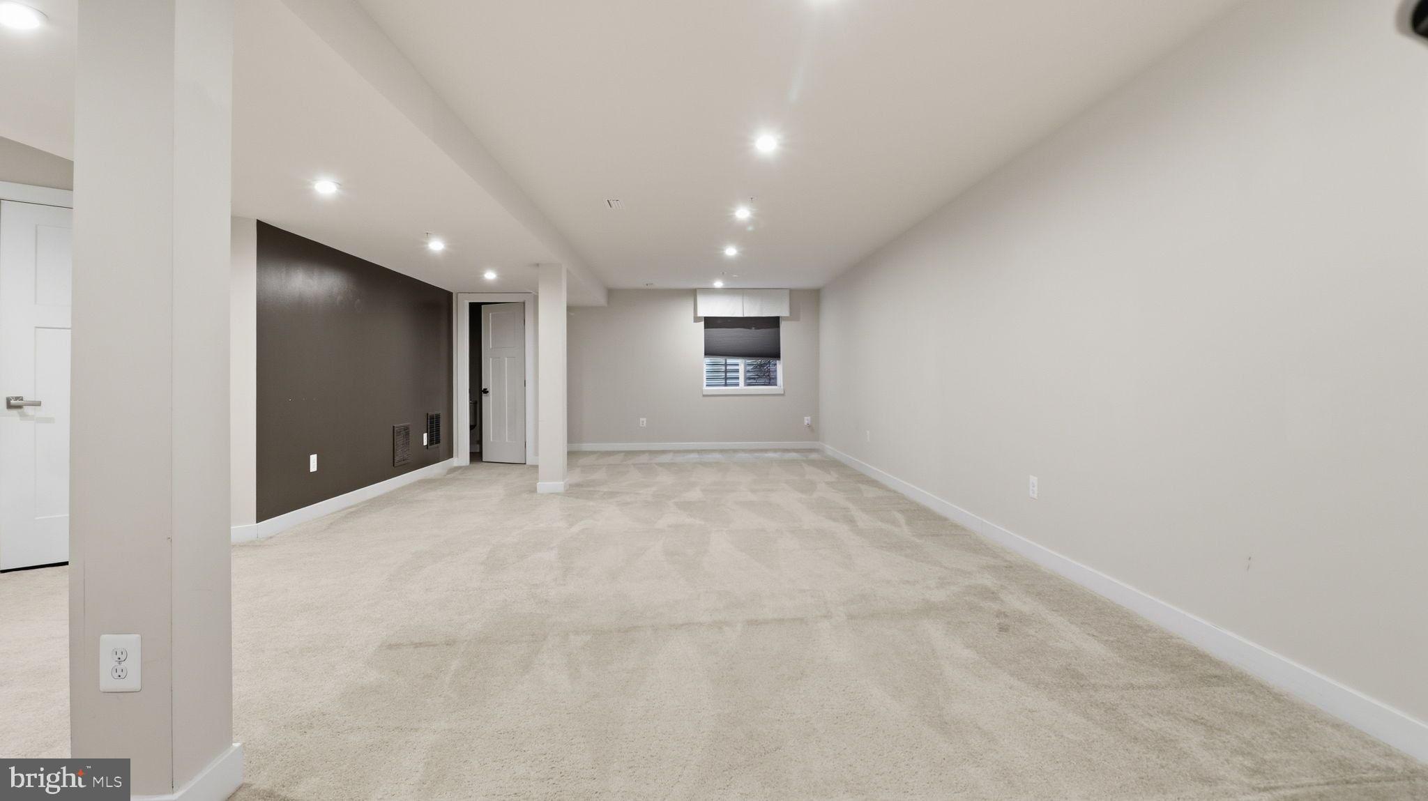 BALLENGER RUN - Residential