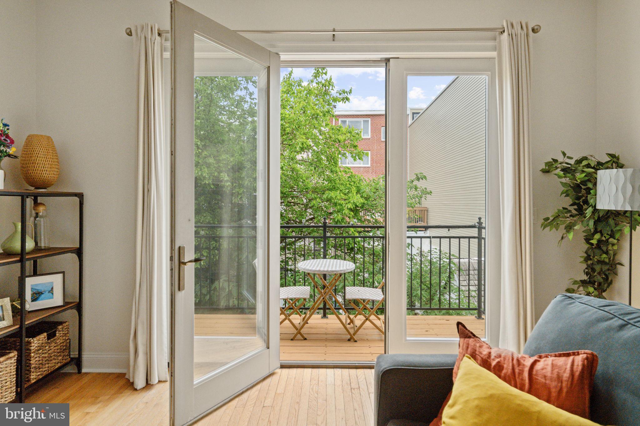 1903 GREEN STREET 05 11