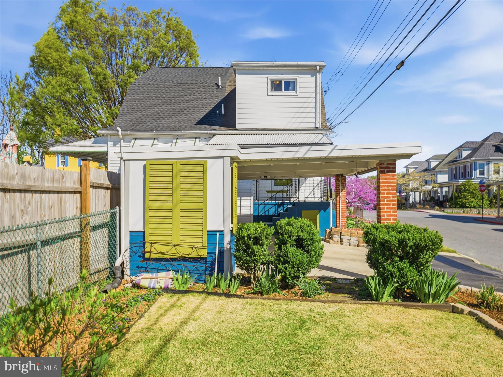 FUNKSTOWN - Residential