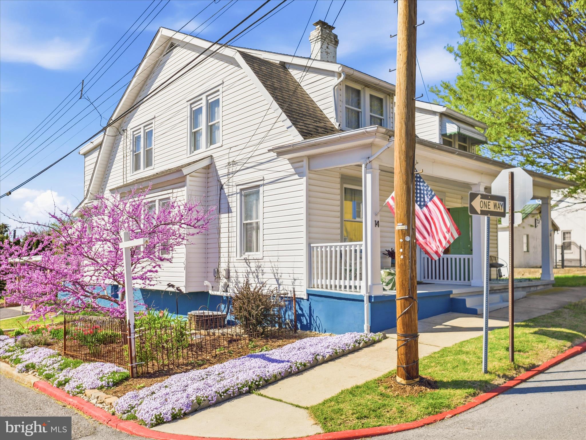 FUNKSTOWN - Residential