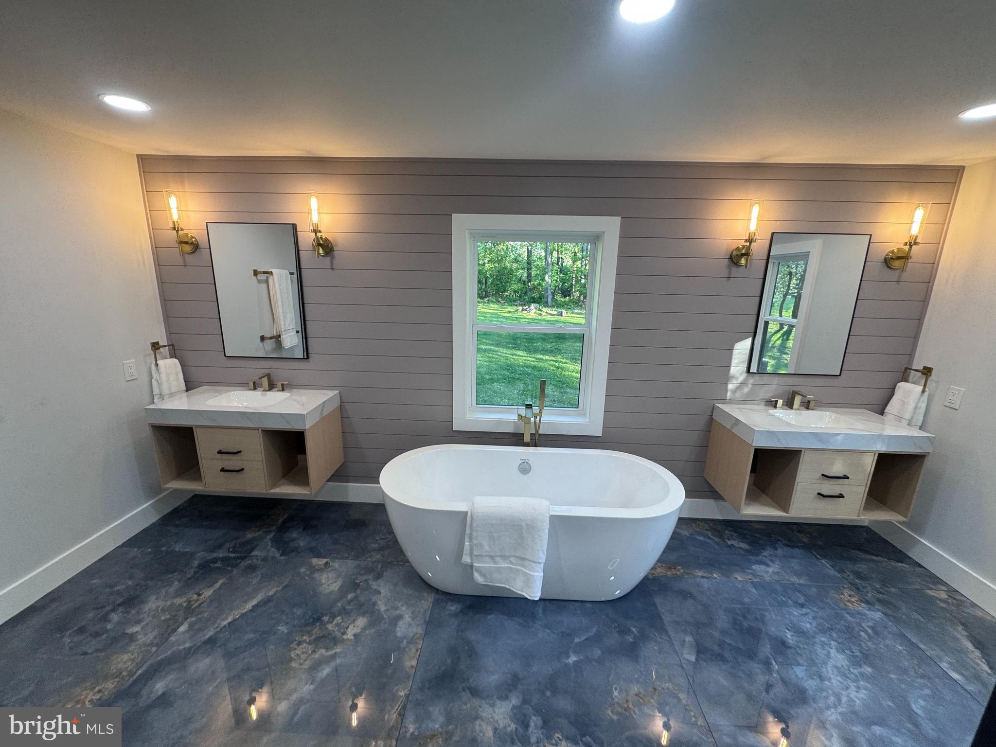 LINTON HILL CHASE - Residential