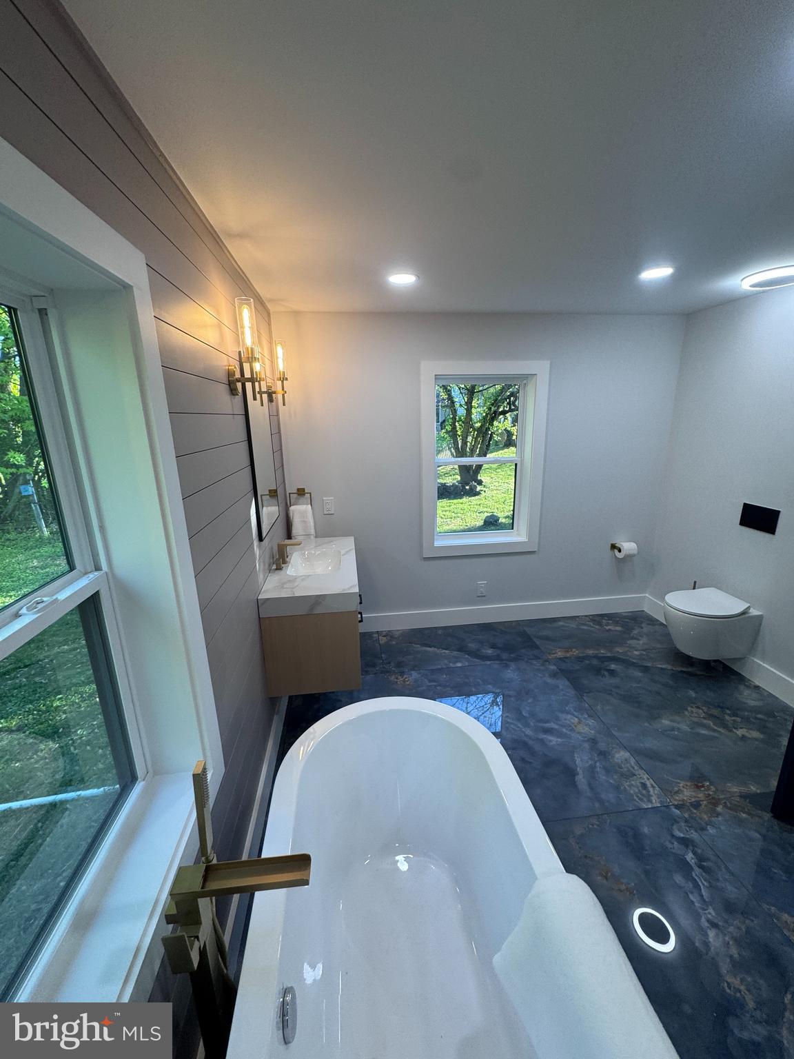 LINTON HILL CHASE - Residential