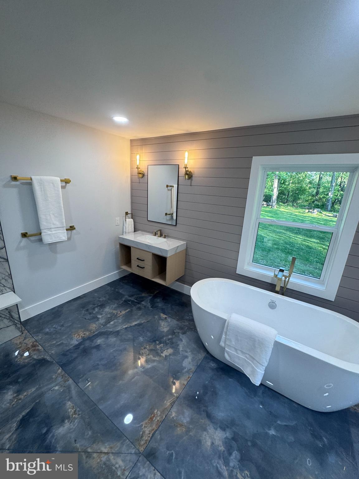 LINTON HILL CHASE - Residential
