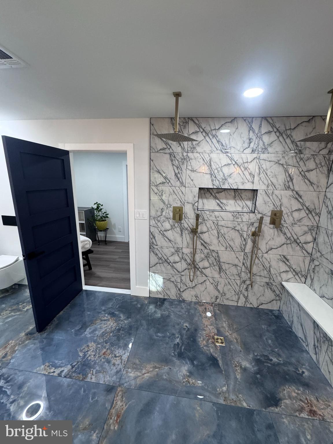 LINTON HILL CHASE - Residential
