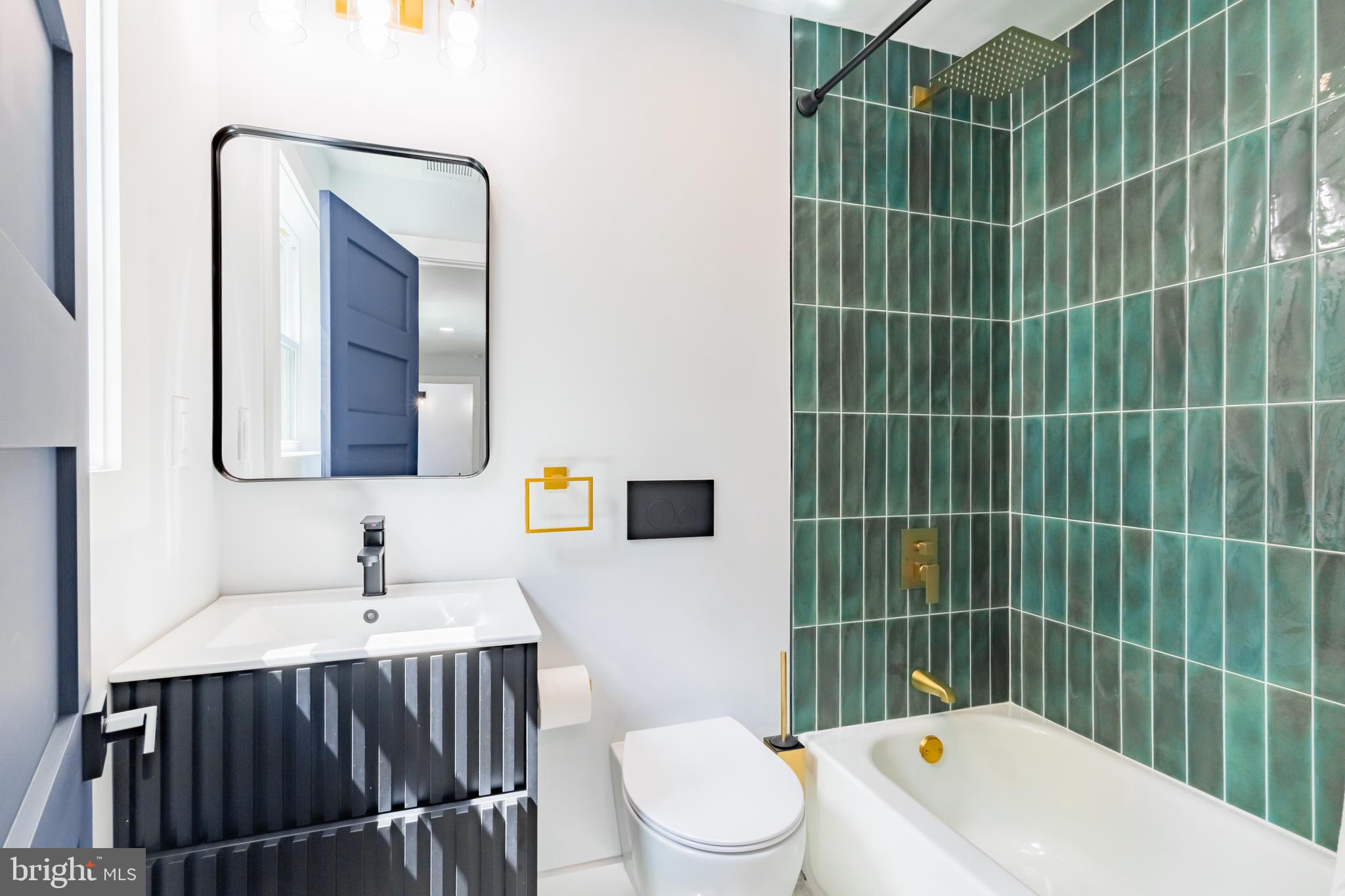 LINTON HILL CHASE - Residential